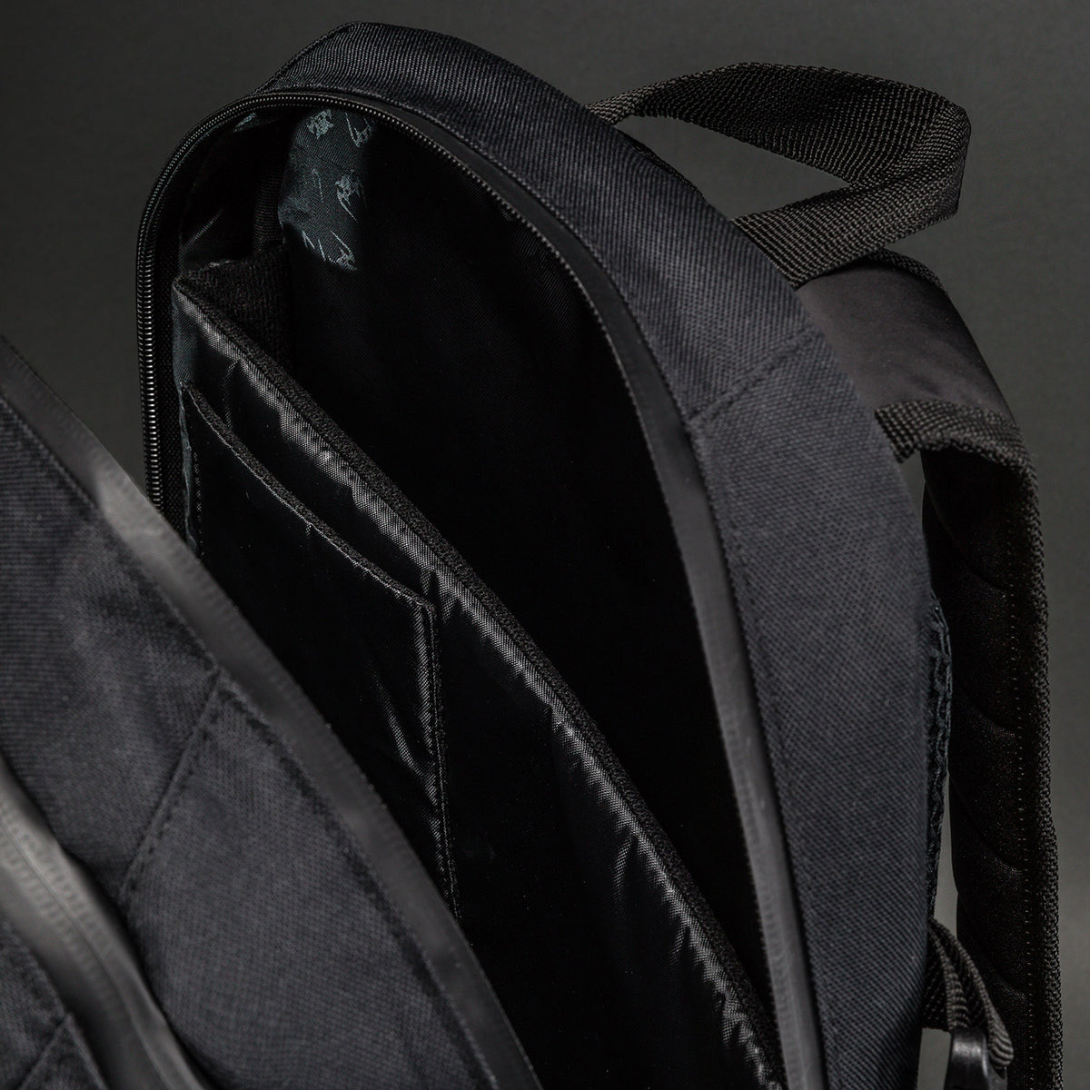 Venum Amazonia Reborn Backpack (15-25 L) - Black/Green