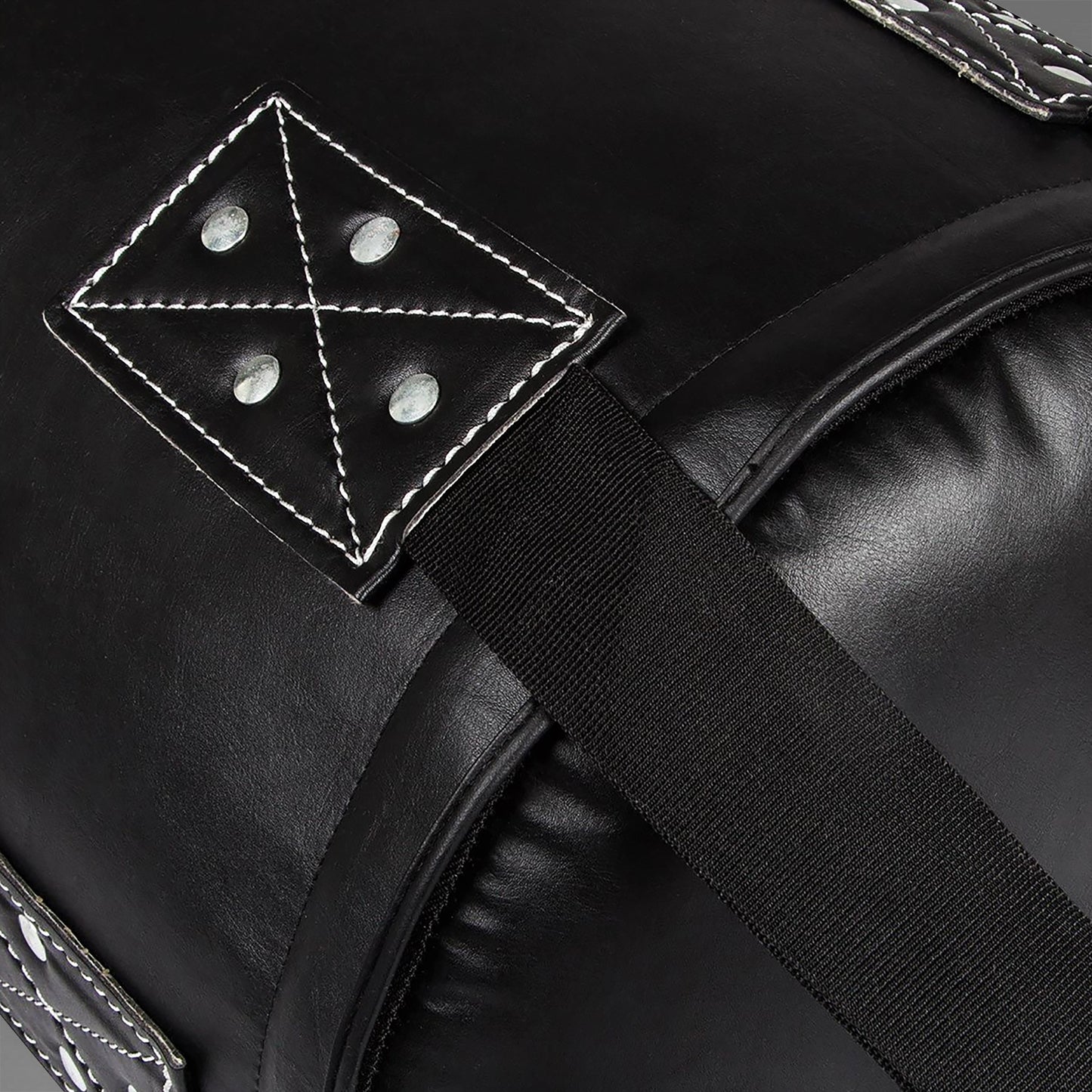 Venum Challenger Heavy bag + Ceiling Hook - Black/White - Filled - 170cm