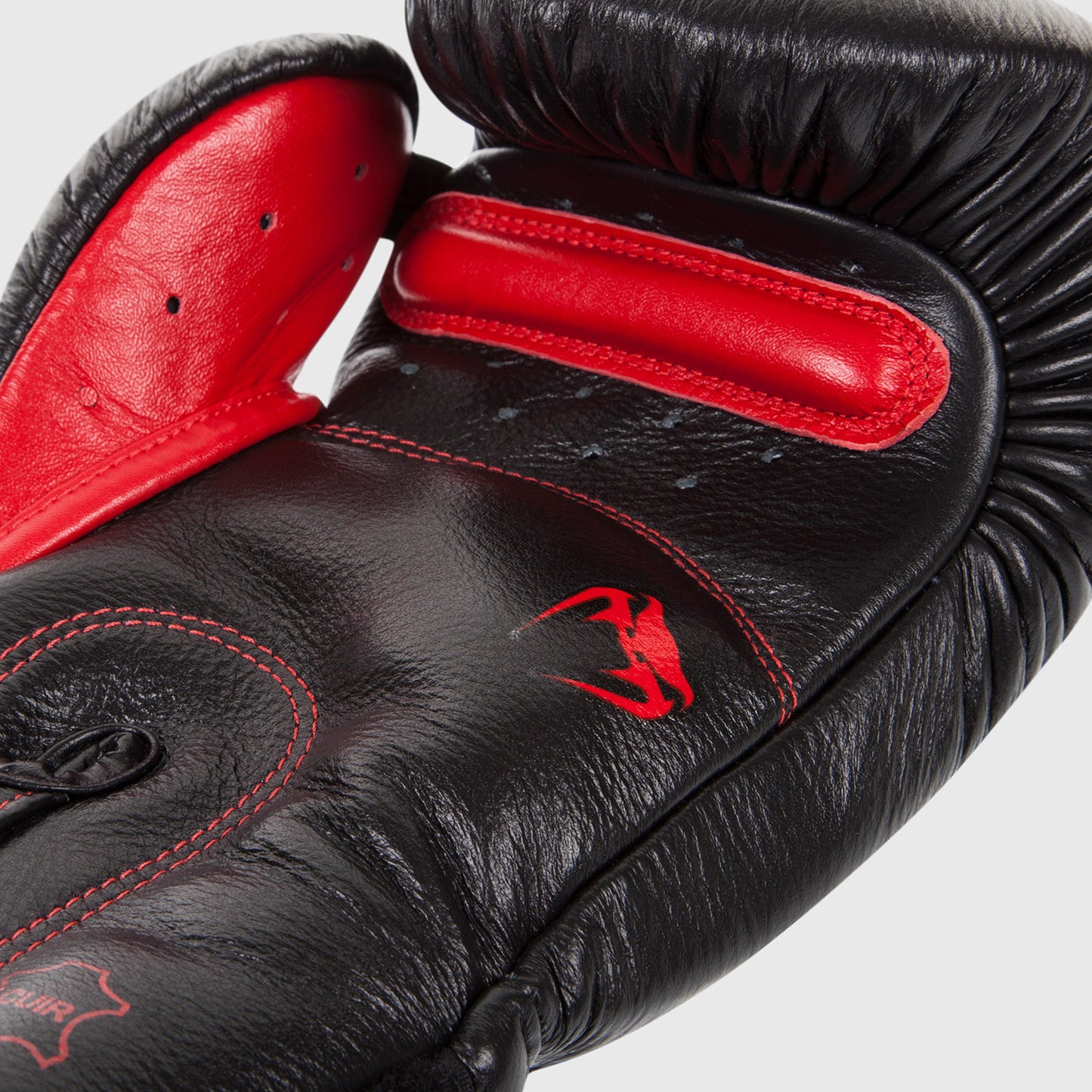Venum Giant 3.0 Boxing Gloves - Nappa Leather Black Devil