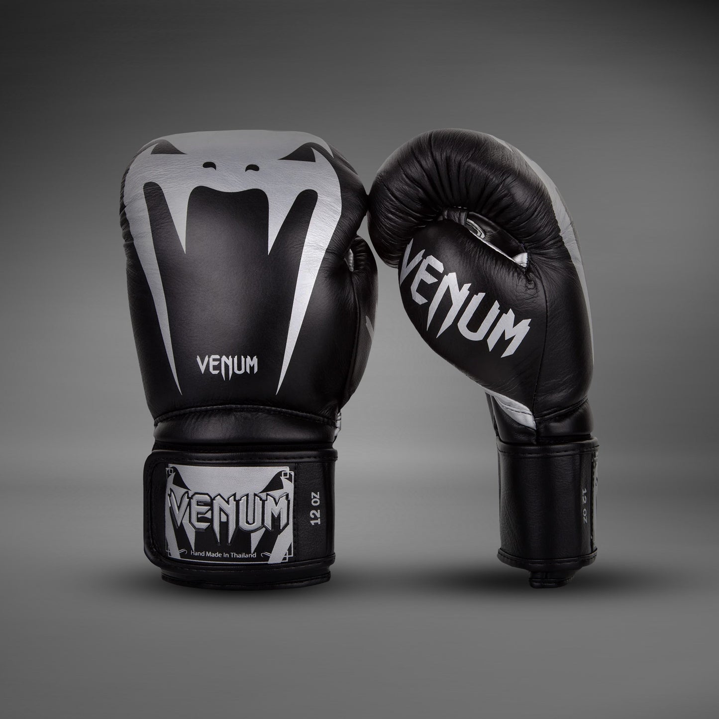 Venum Giant 3.0 Boxing Gloves - Nappa Leather - Black/Silver