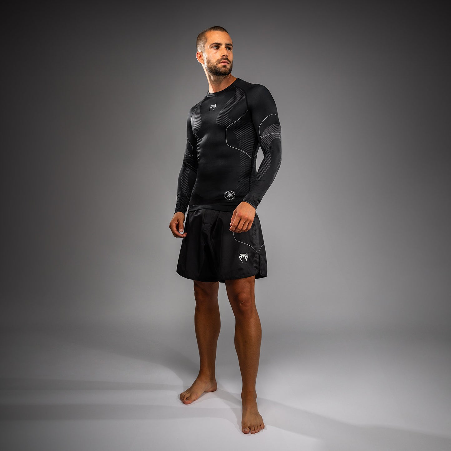 Venum Nexus Long Sleeve Rashguard - Black/Silver