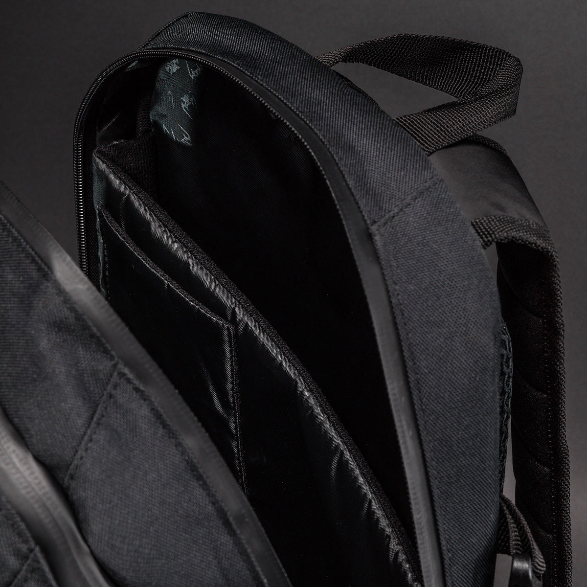 Venum Amazonia Reborn Backpack (15-25 L) - Black/Grey