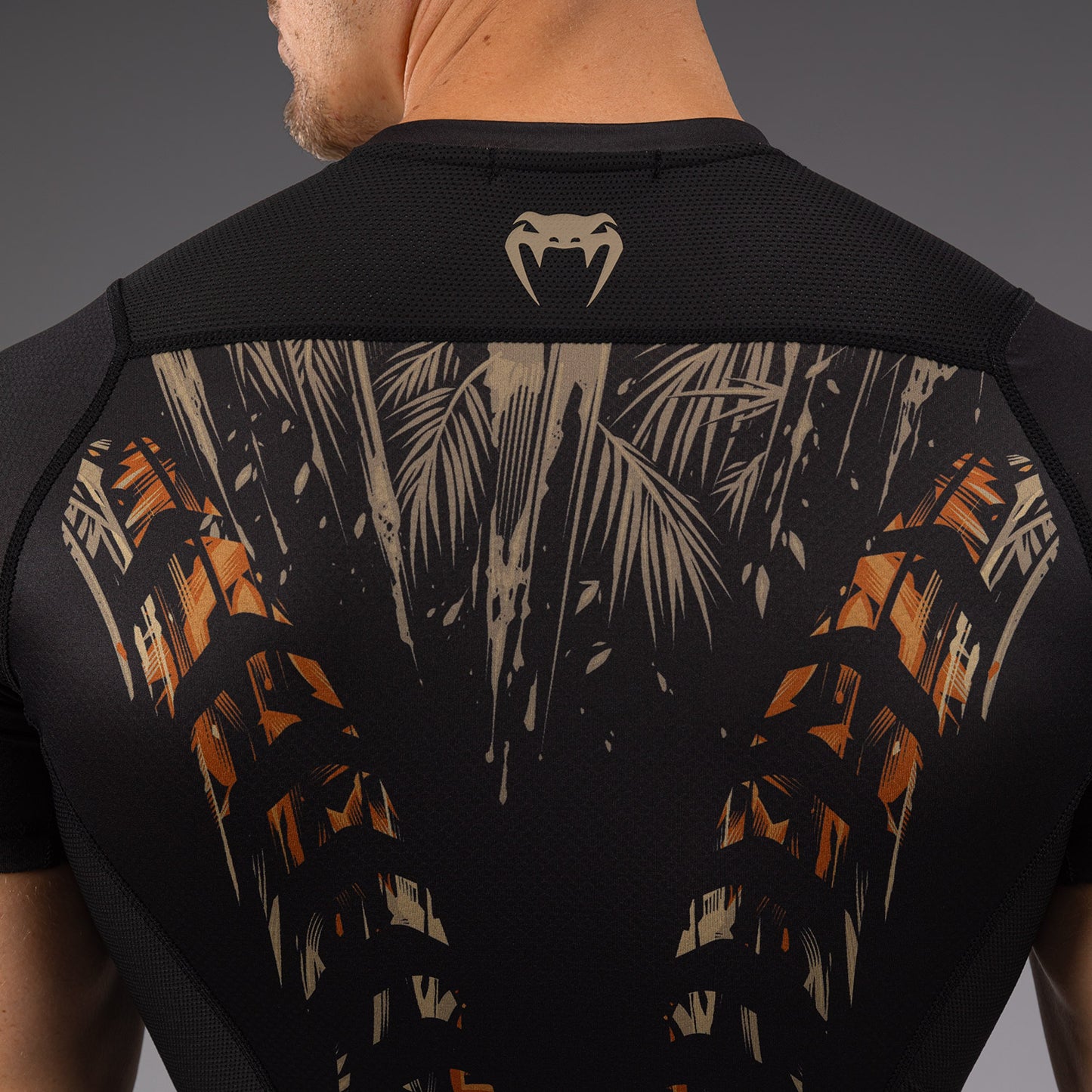 Venum Tiger Men's Short Sleeve Rashguard - Black/Neon Orange