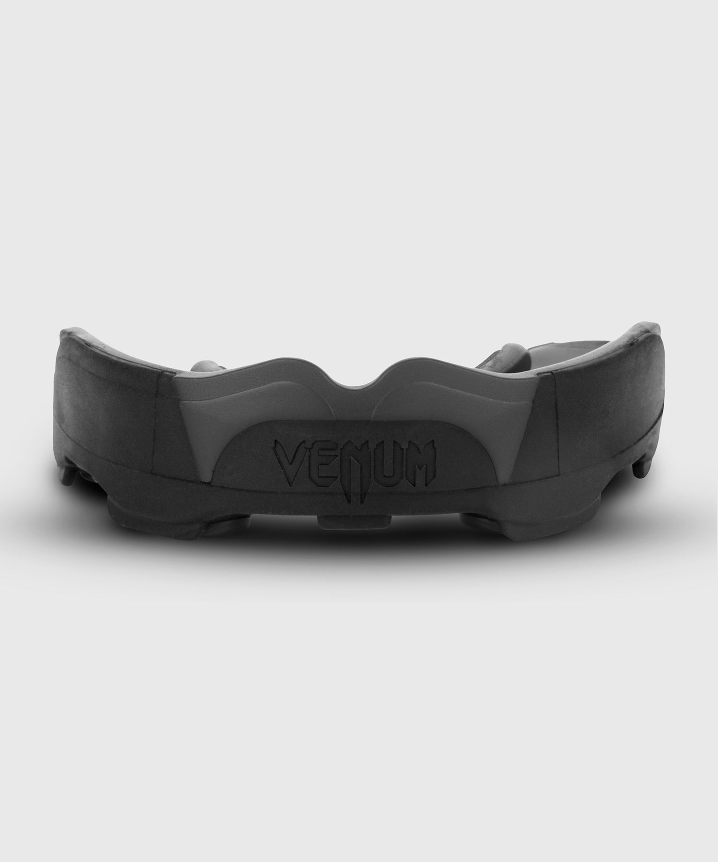 Venum Predator Mouthguard - Black