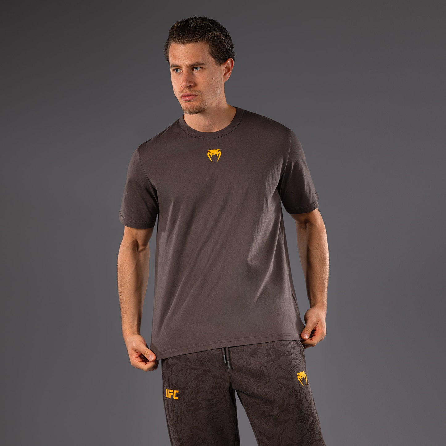 UFC Fusion by Venum Fight Week Men’s Short Sleeve T-Shirt - Solid Earthen Brown