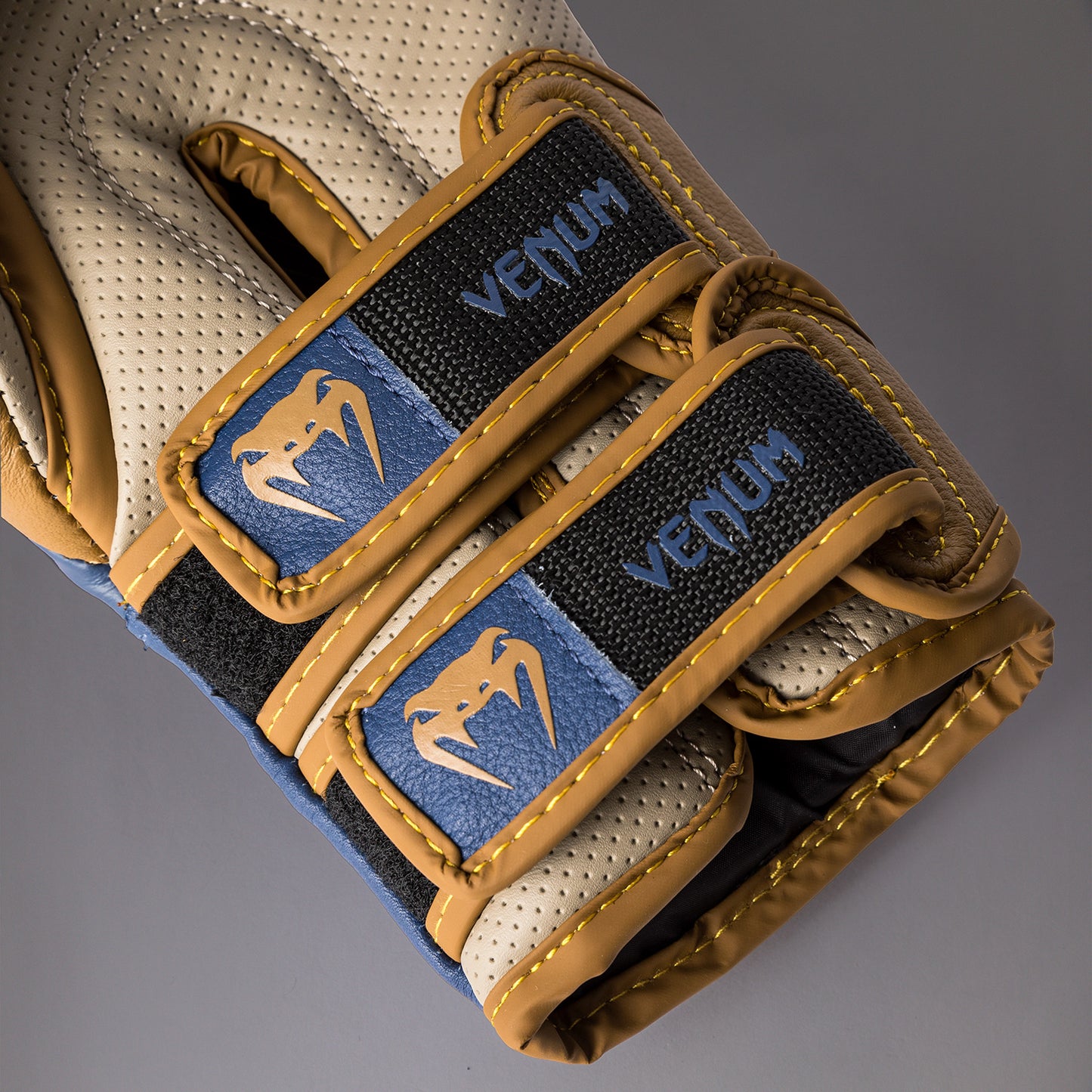 Venum Reverso Boxing Gloves - Camel/Royal Blue