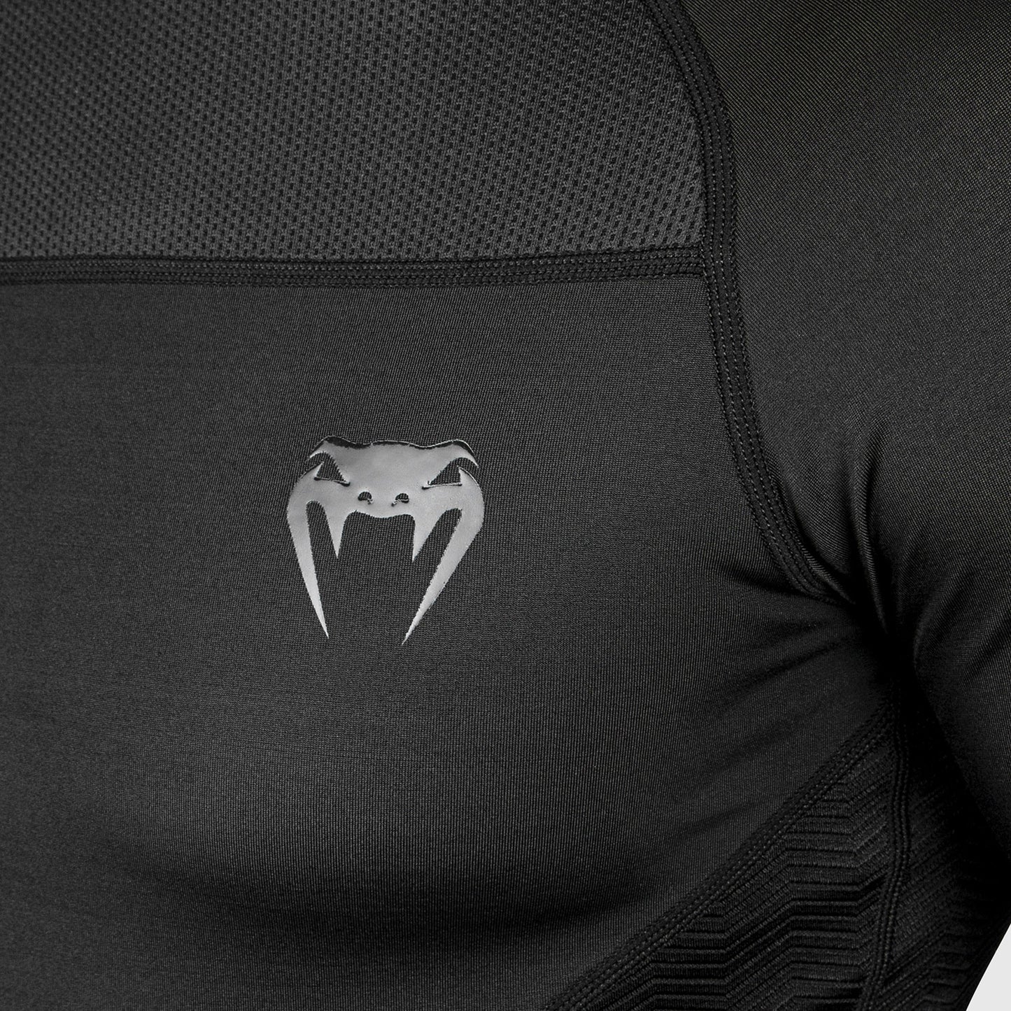 Venum G-Fit Rashguard - Short Sleeves - Black
