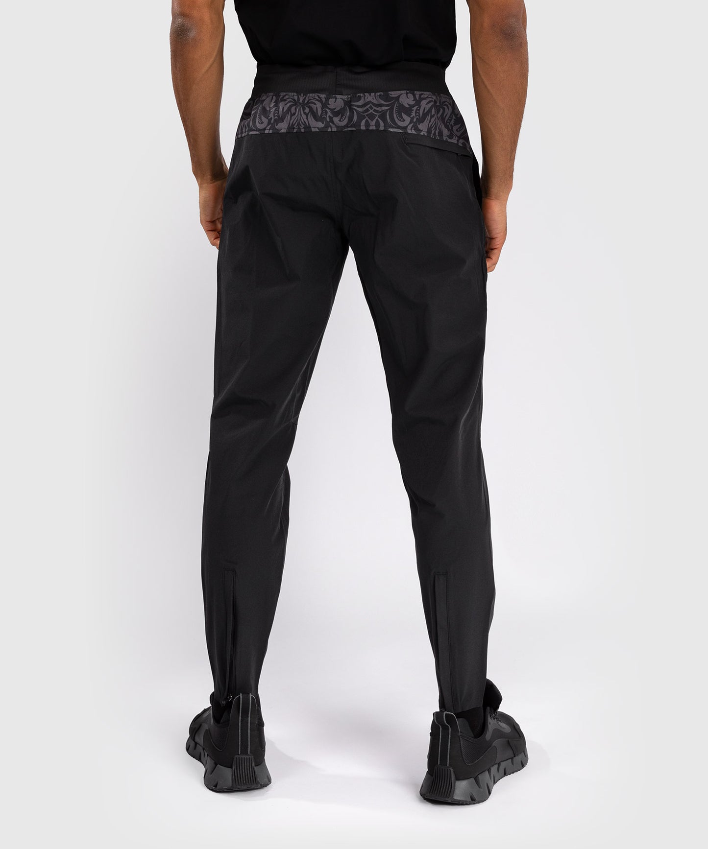 Venum x Topuria Unmatched Edition Joggers - Black/Gold