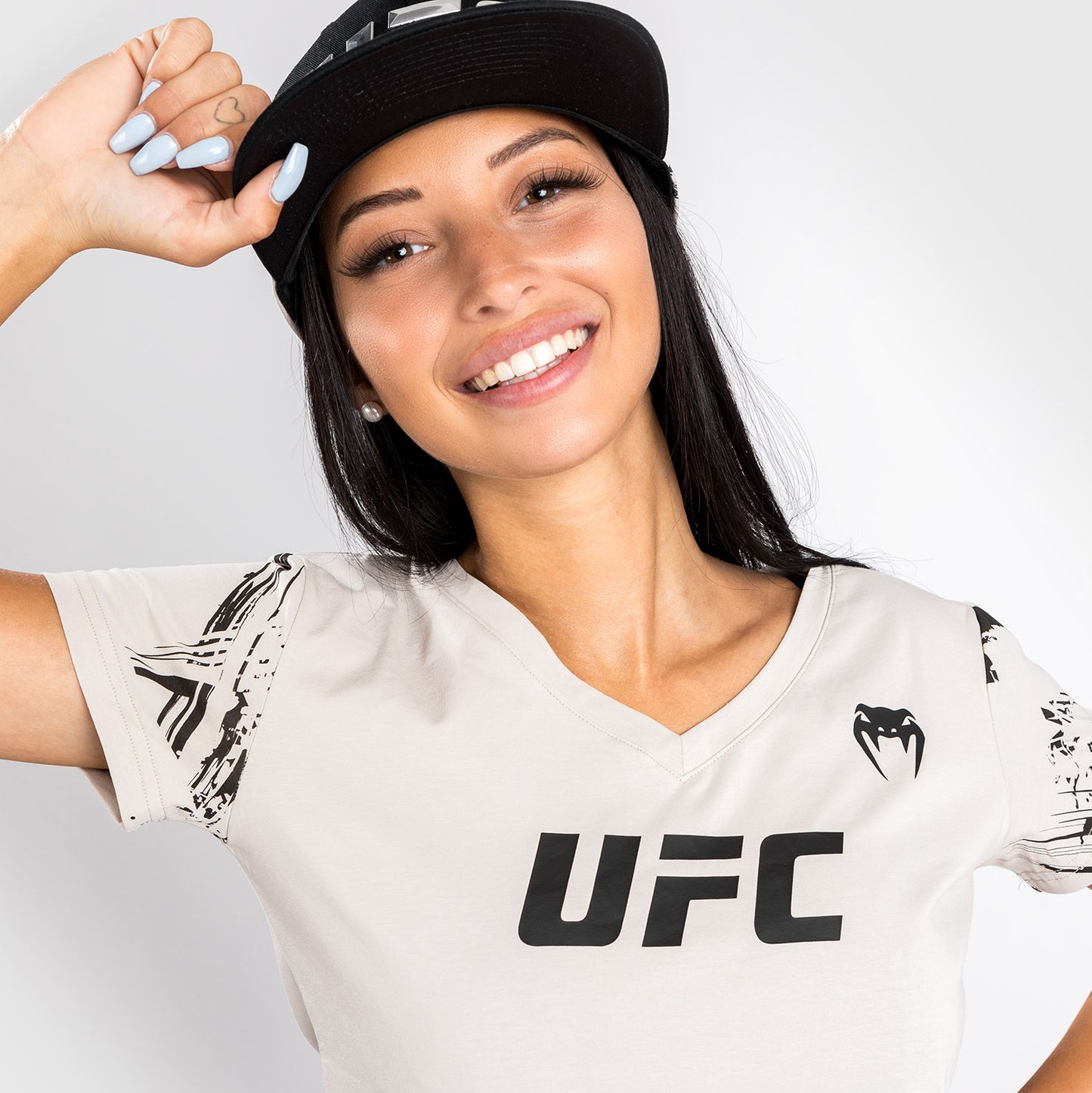 UFC Venum Authentic Fight Week Women’s 2.0 Short Sleeve T-Shirt - Sand