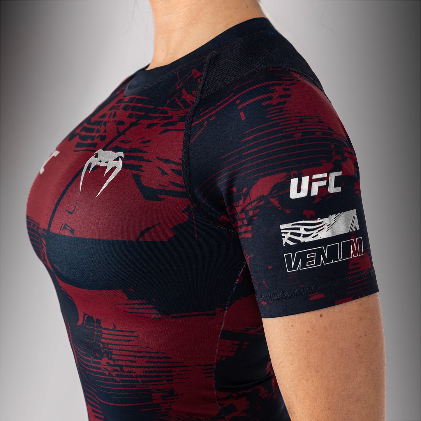 Women’s UFC Zenith by Venum Burgundy Authentic Fight Week Performance Short Sleeve Rashguard