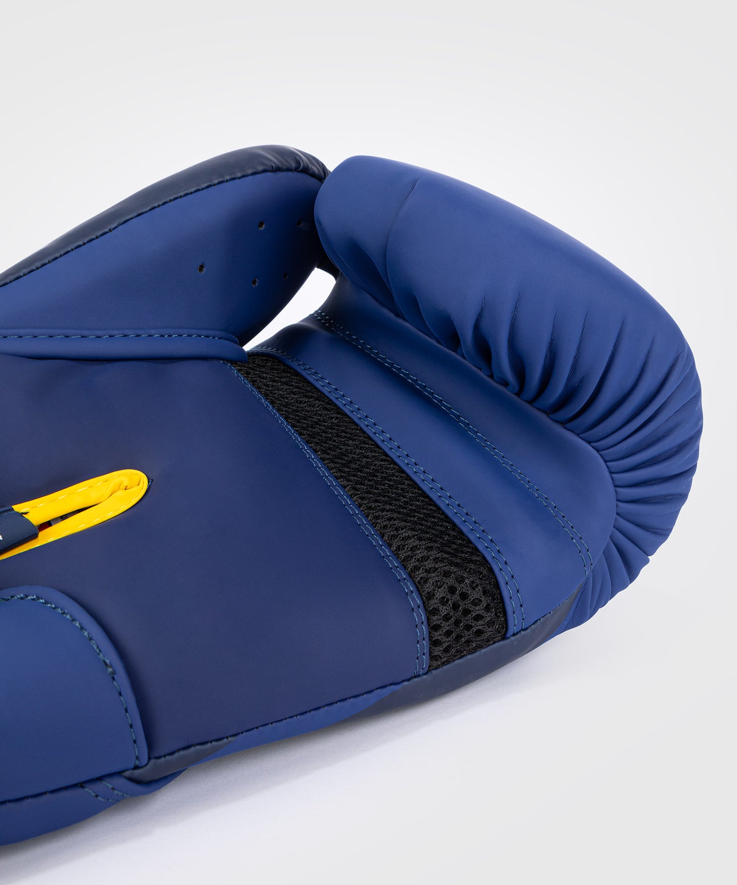 Venum Challenger 4.0 Boxing Gloves - Sport 05