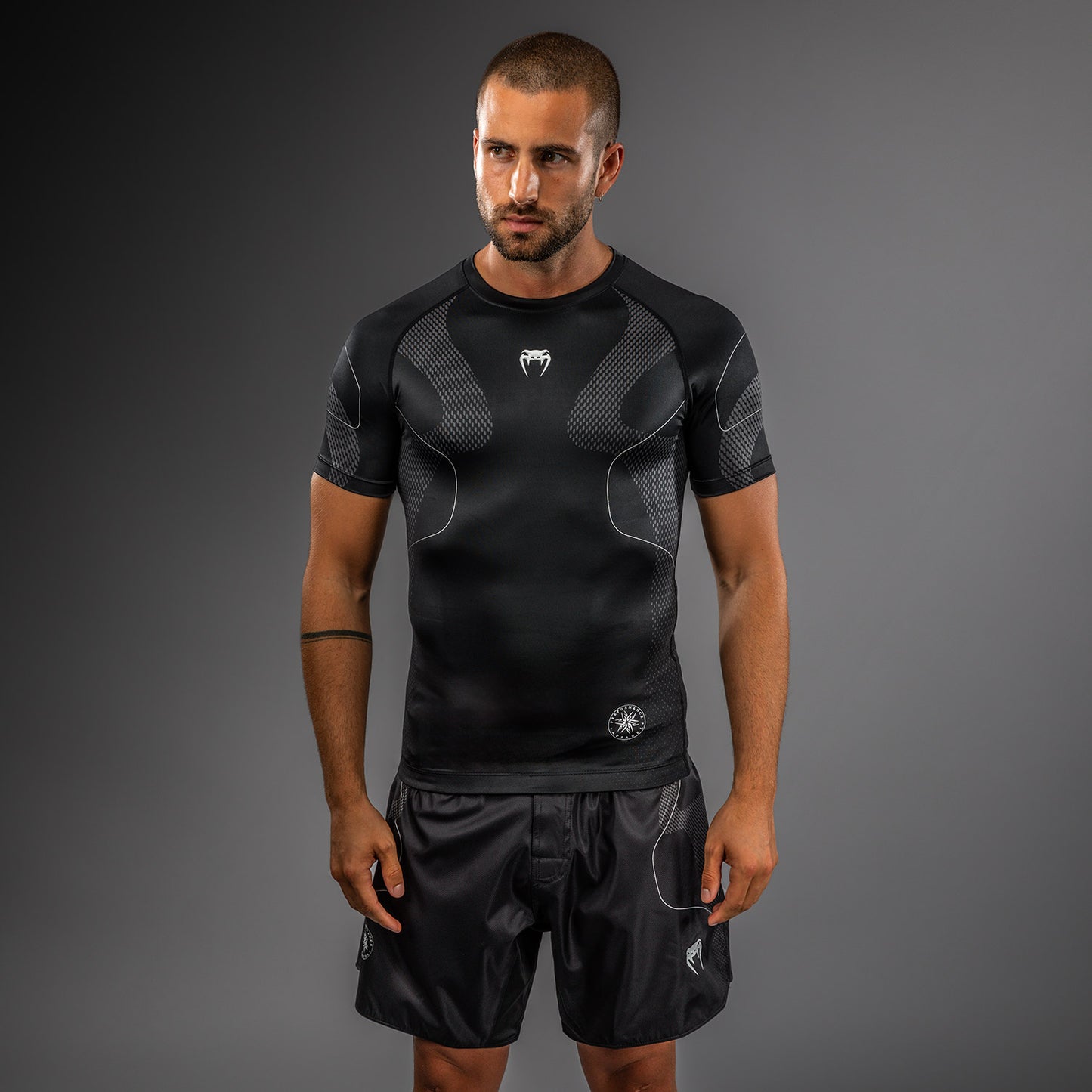 Venum Nexus Short Sleeve Rashguard - Black/Silver
