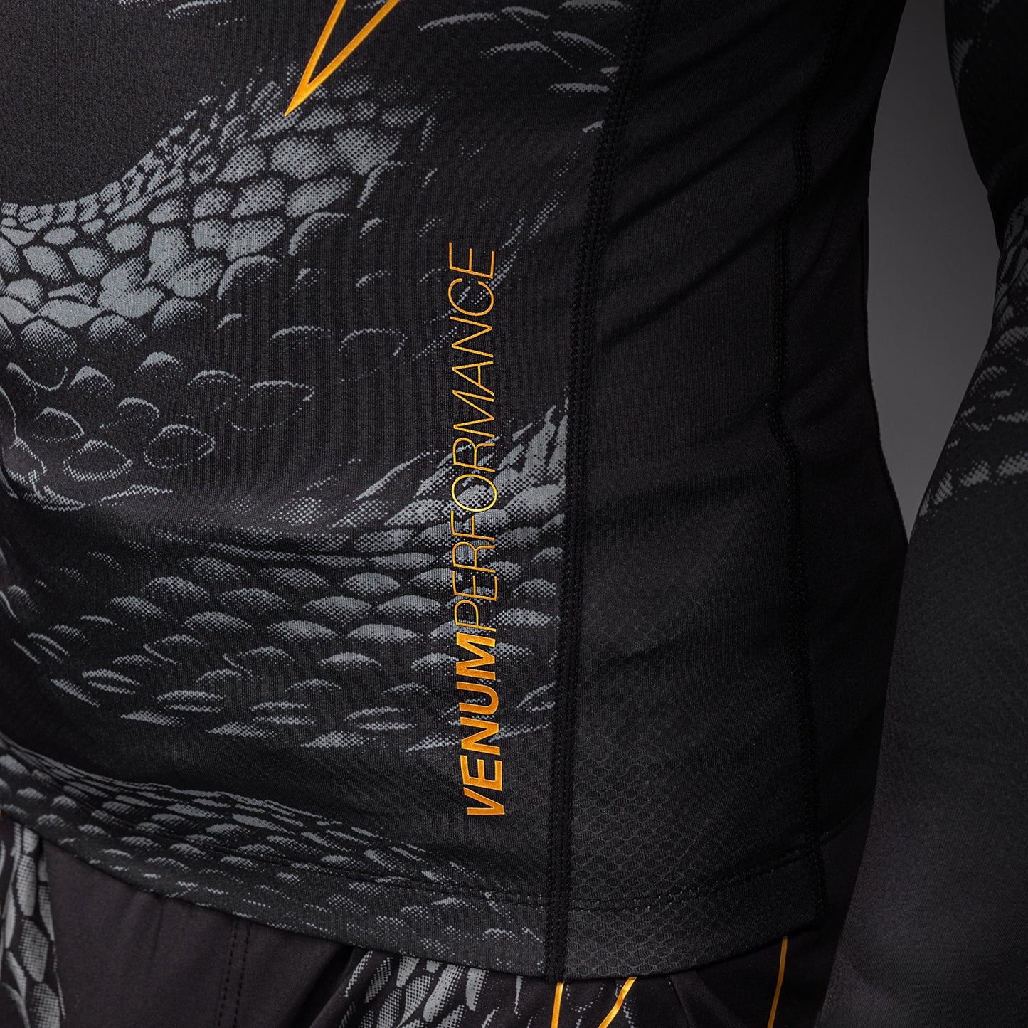 Venum Matupa Long Sleeve Rashguard - Black/Grey/Gold