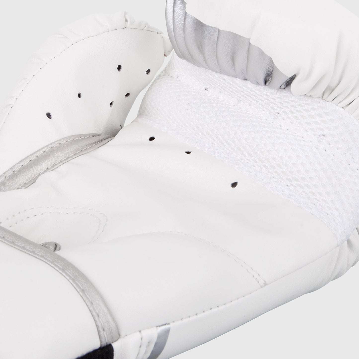 Venum Challenger 2.0 Boxing Gloves - White/Silver