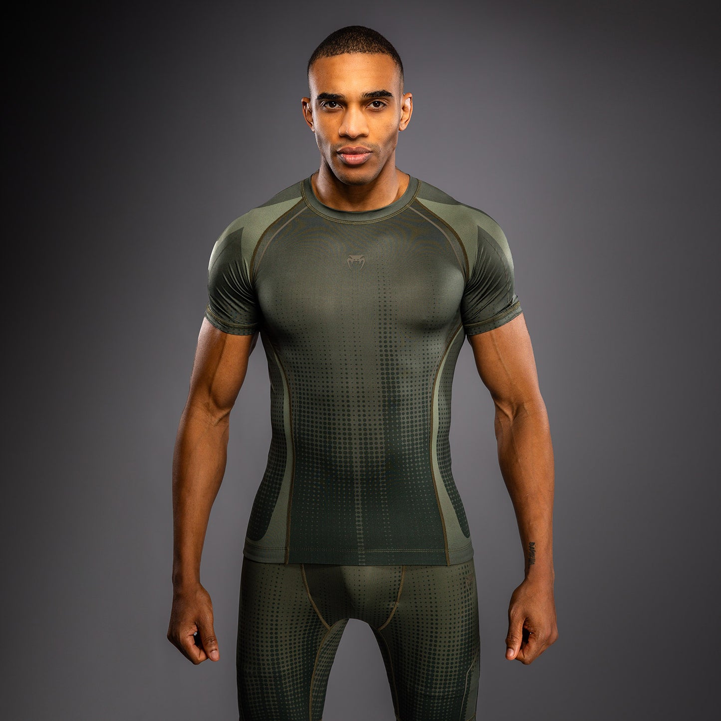 Venum Stealth Short Sleeve Rashguard - Khaki/Dark Green