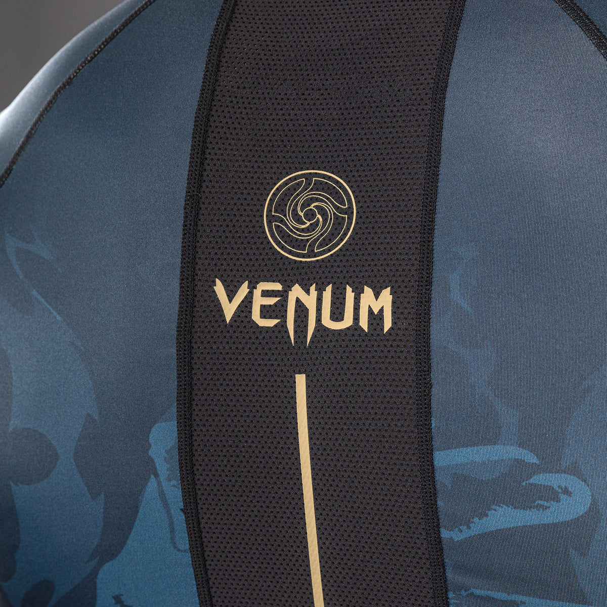 Jujutsu Kaisen x Venum Fushiguro Short Sleeve Rashguard - Ocean Blue