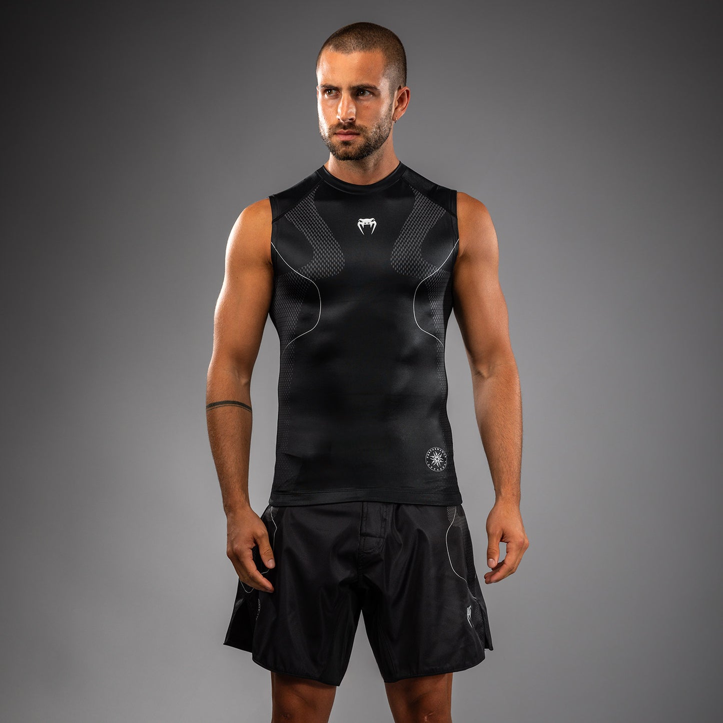 Venum Nexus Sleeveless Rashguard - Black/Silver