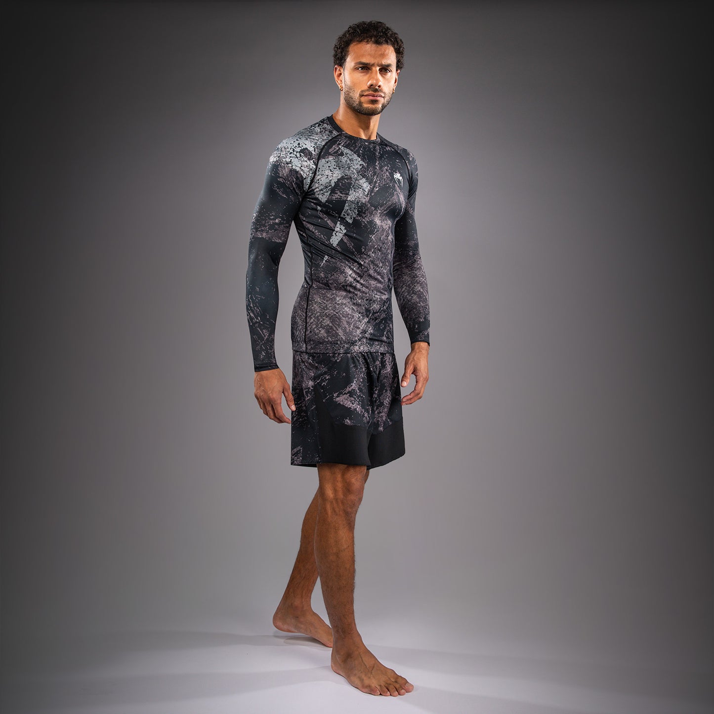 Venum Rage & Workout Long Sleeve Rashguard - Black/Grey