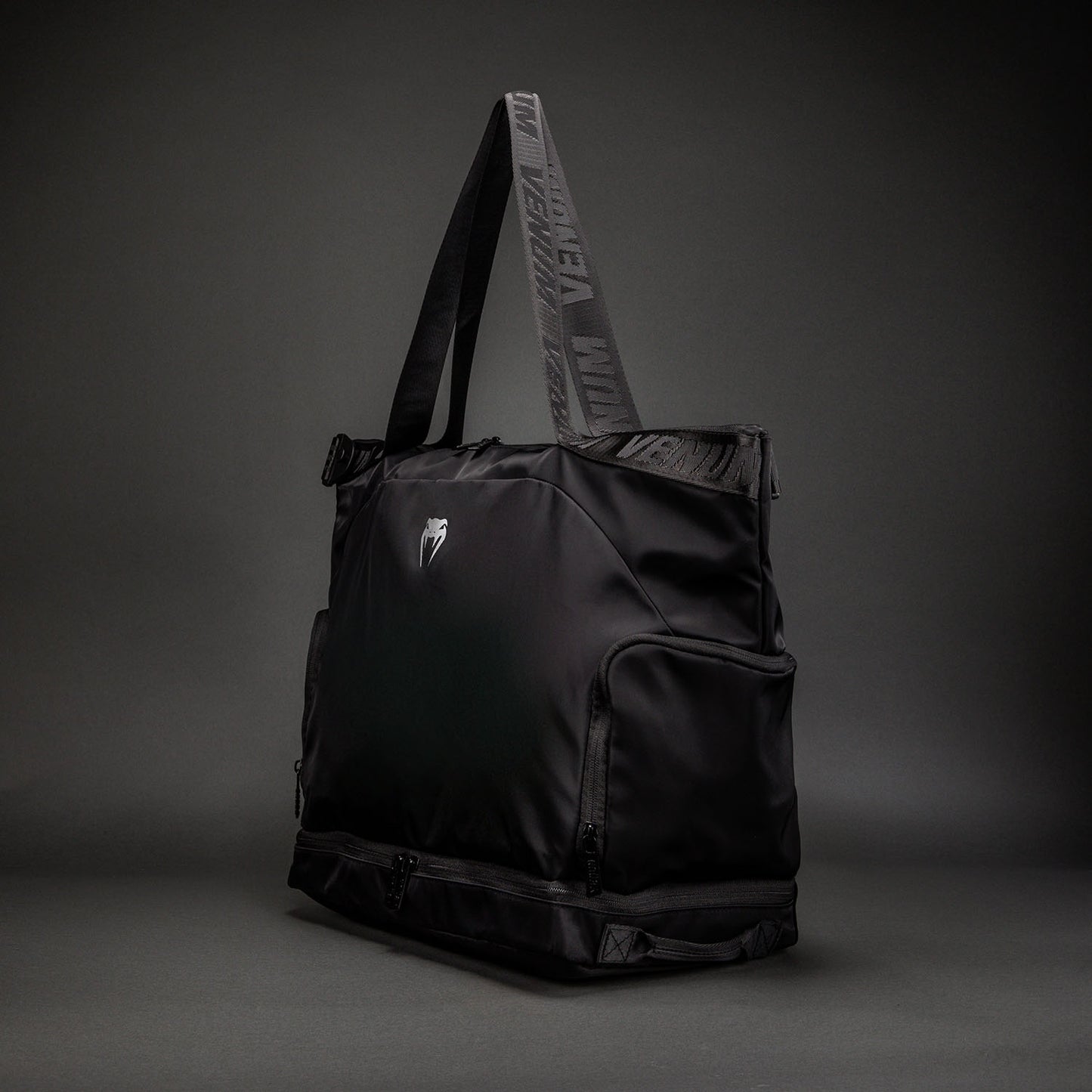 Venum Essential Sports Bags - Black