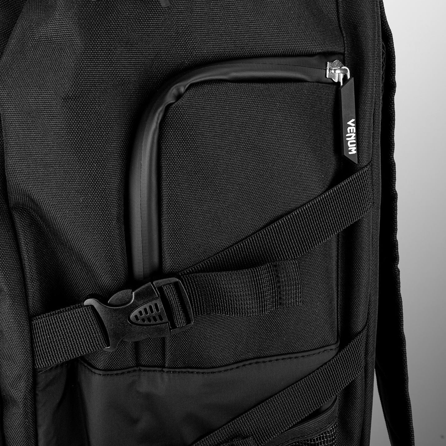 Venum Challenger Xtrem Evo BackPack (50-63L) - Black/White