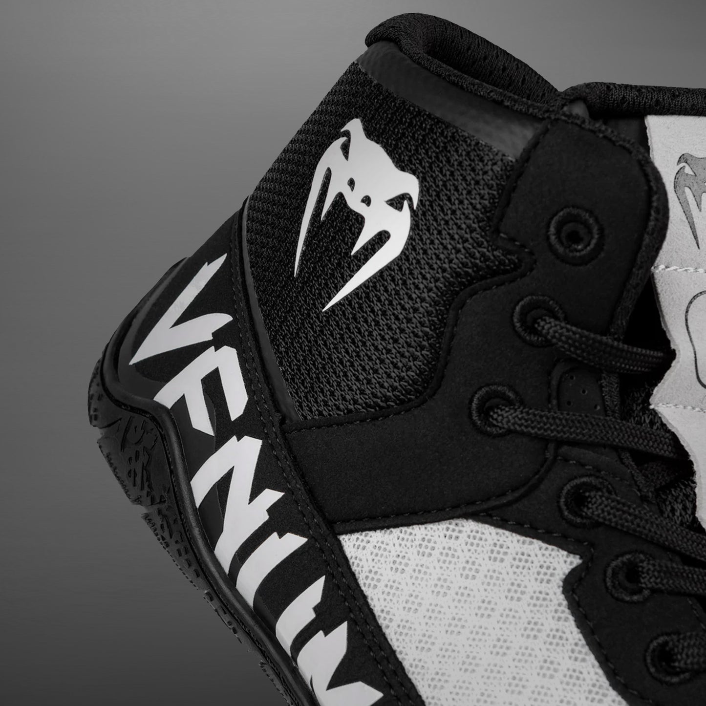 Venum Elite Wrestling Shoes - Black/White