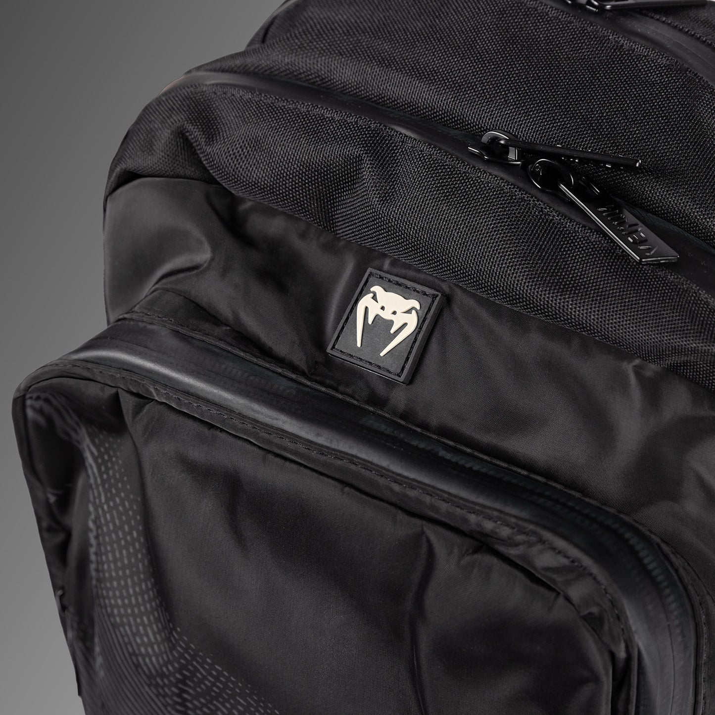 Venum Shockwave Backpack (20-25L)- Black