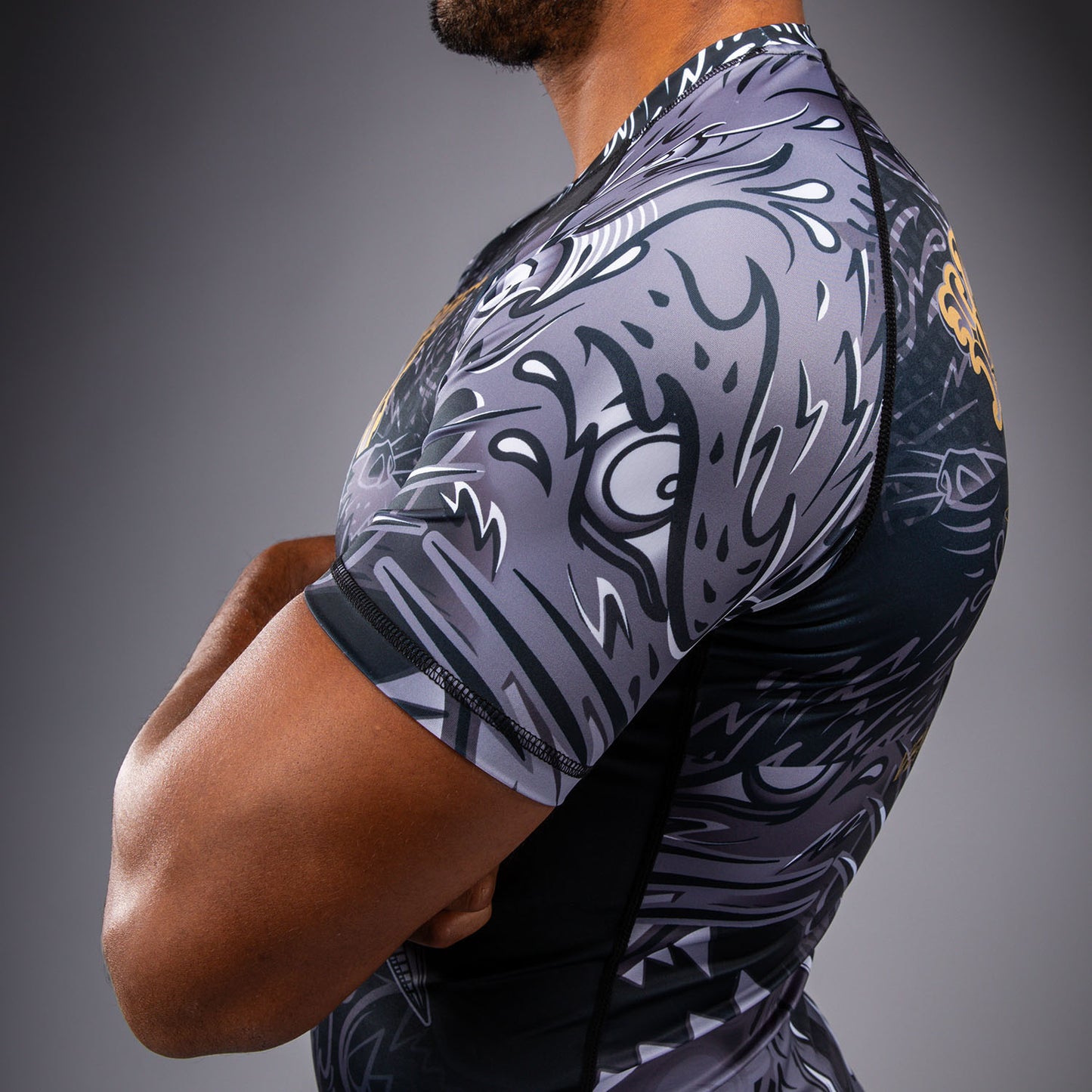 Venum Wolf Atak Short Sleeve Rashguard - Black/Grey