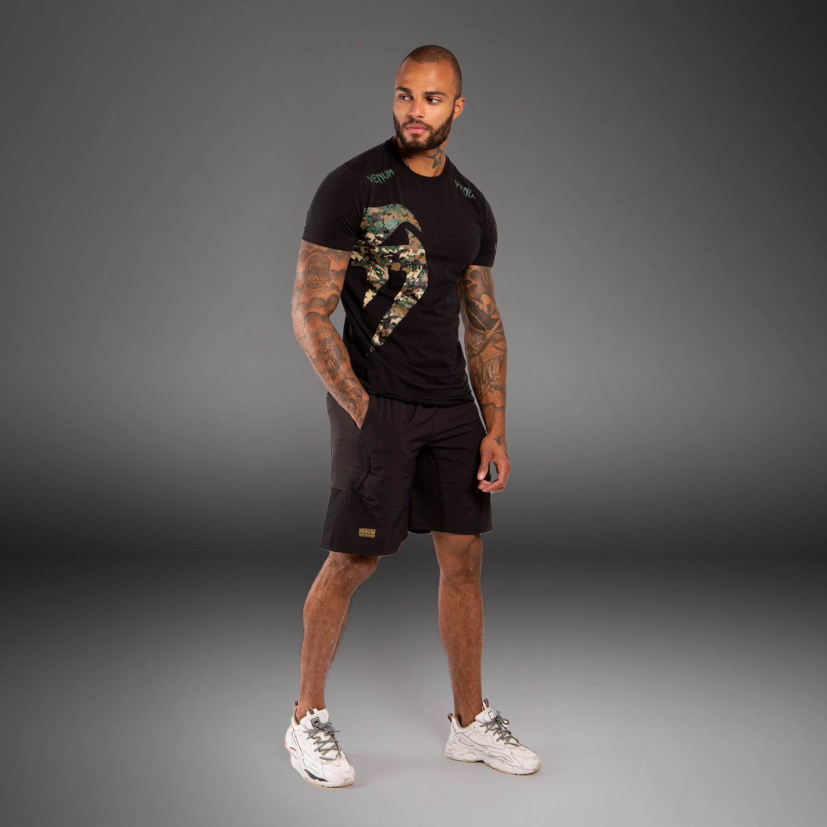VENUM ジャージ　ウェア　Tシャツ 3cb9b533d062b1099dfdabc2b4bd10