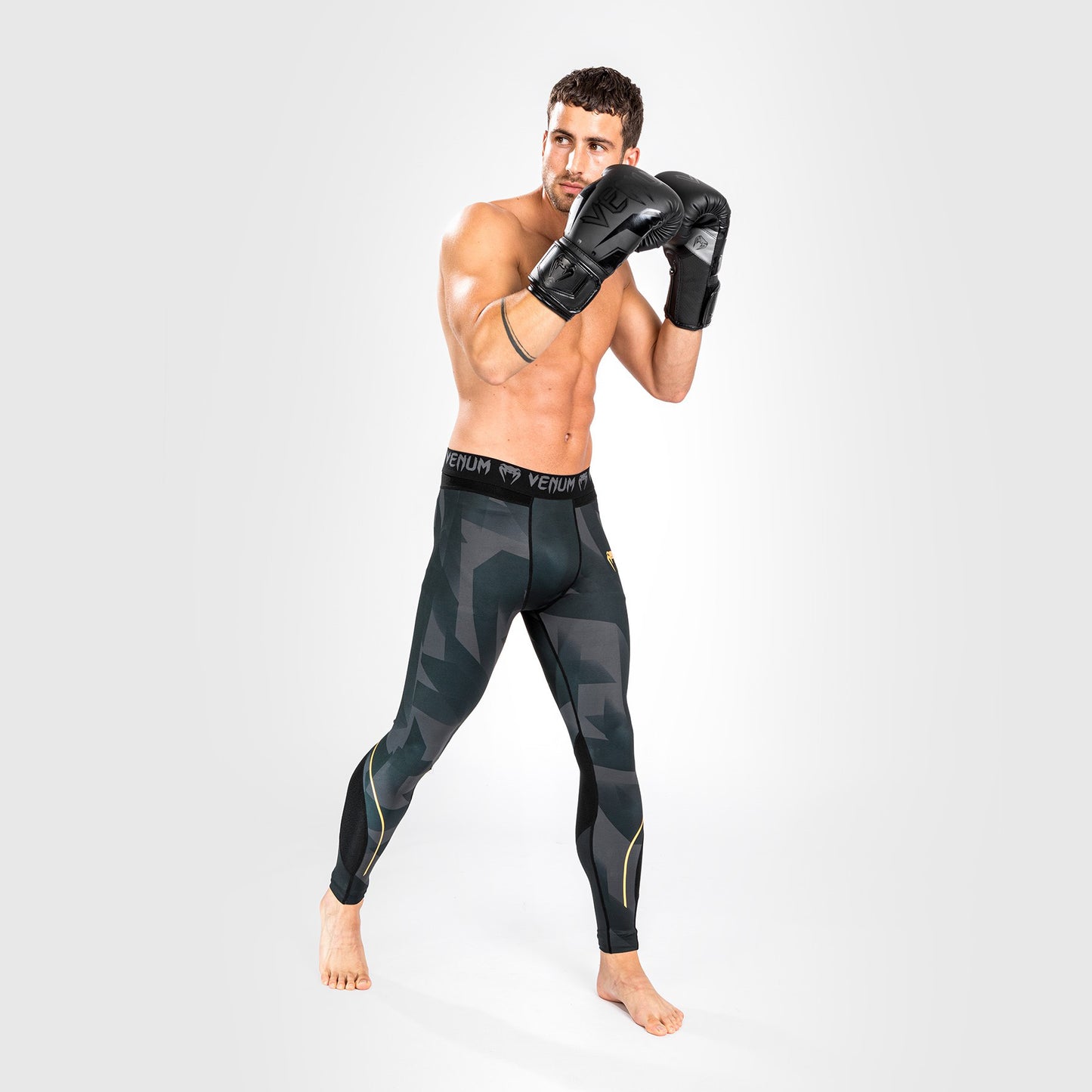 Venum Razor Spats - Black/Gold