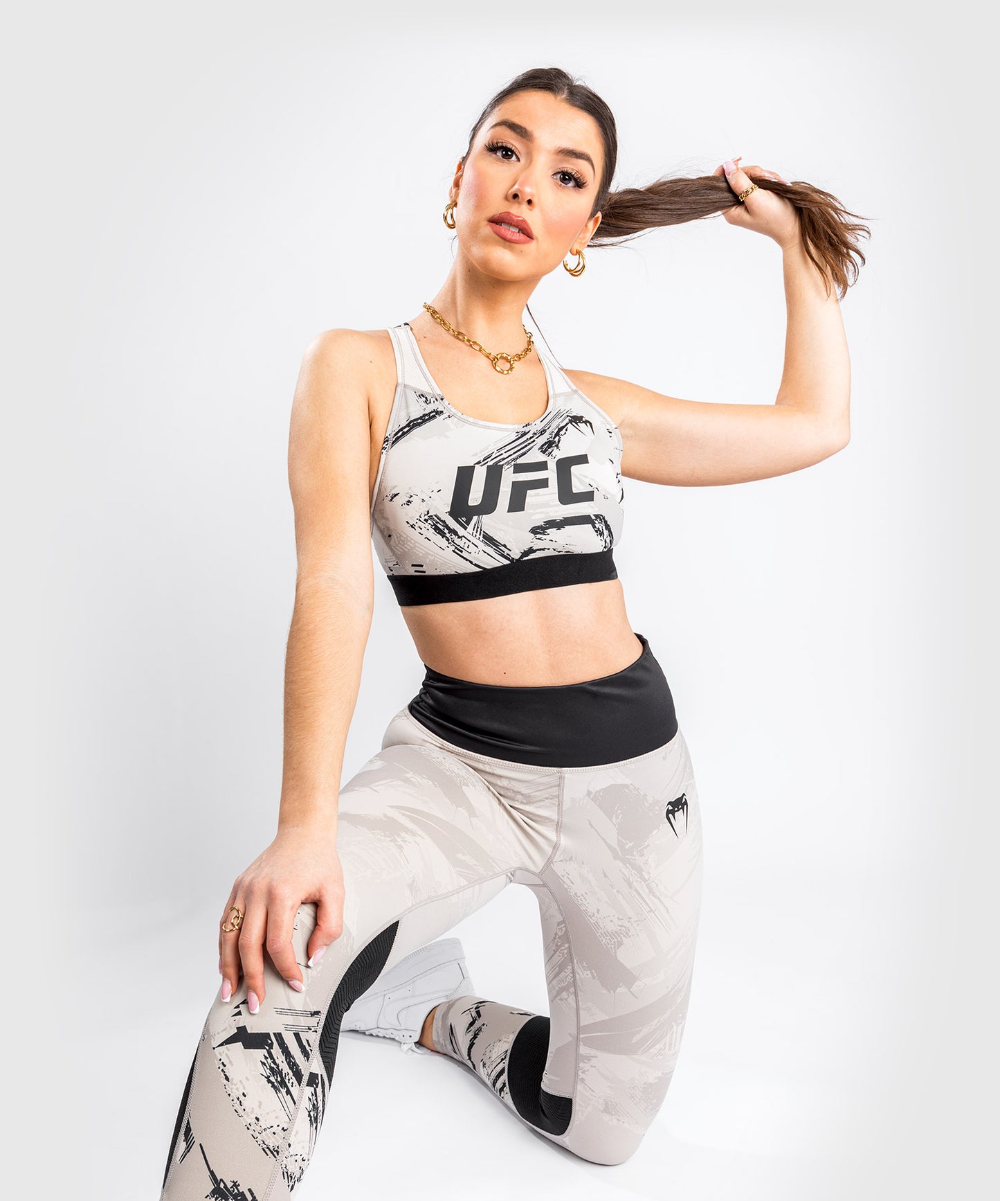 UFC Venum Authentic Fight Week Women’s 2.0 Sport Bra - Sand/Black