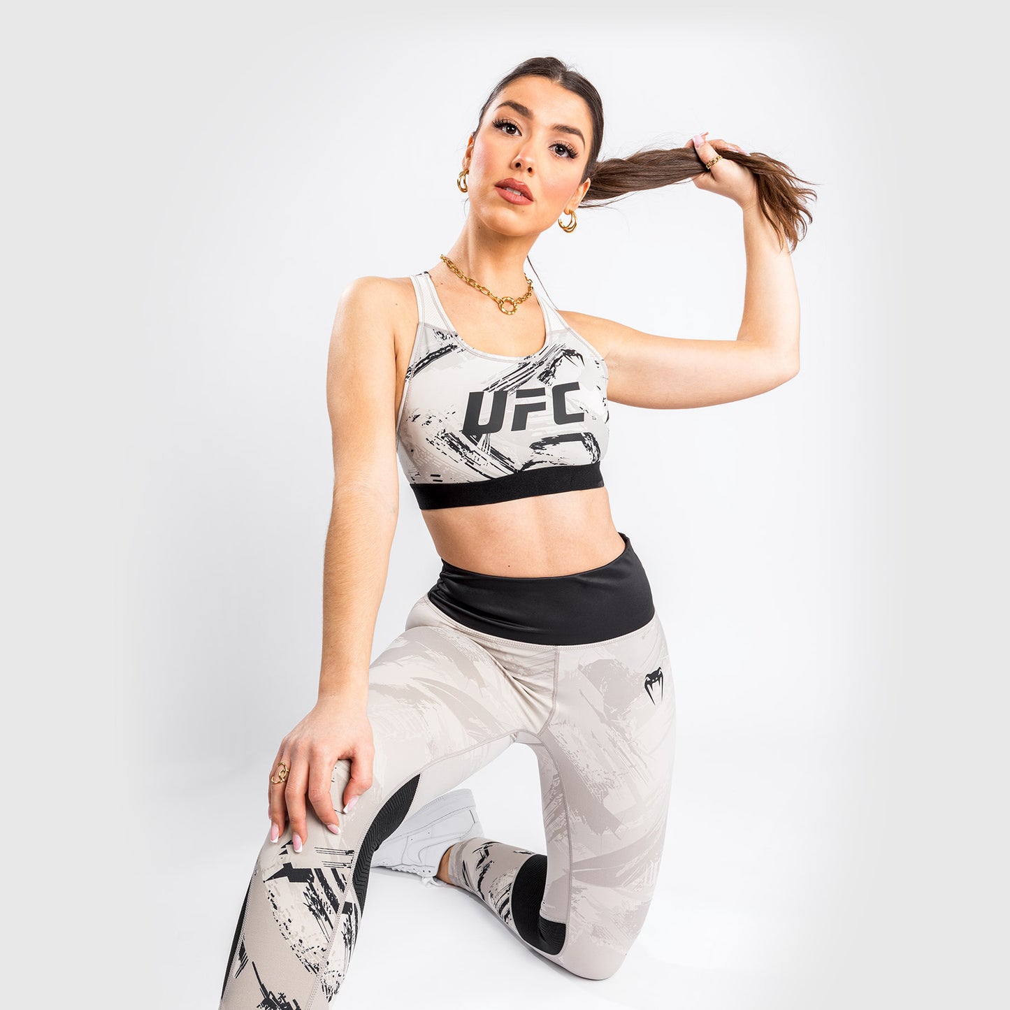UFC Venum Authentic Fight Week Women’s 2.0 Sport Bra - Sand/Black