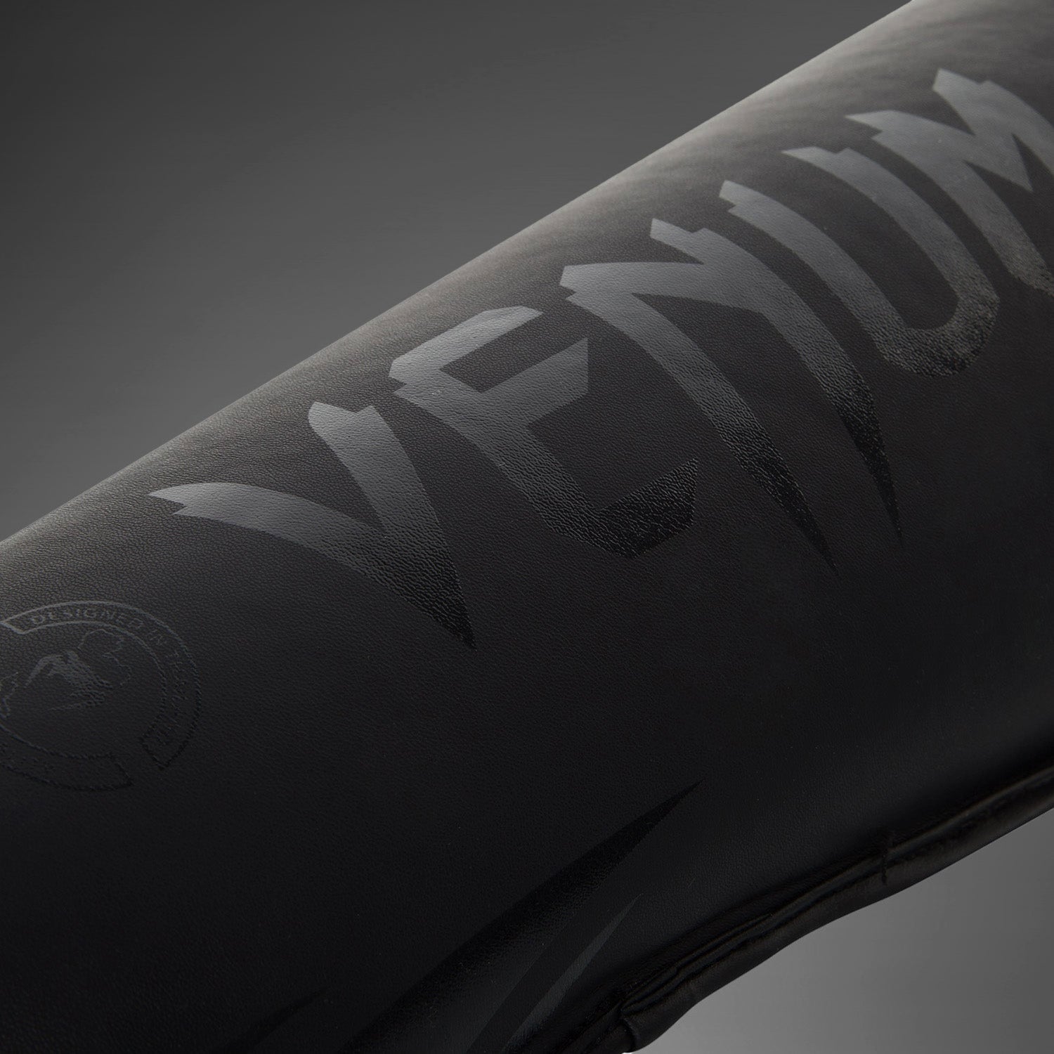 【ライトン】【未使用品】VENUM ／14OZ／カーキ×シルバー Amazon | VENUM レッグガード ELITE EVO SHINGUARDS //レガース