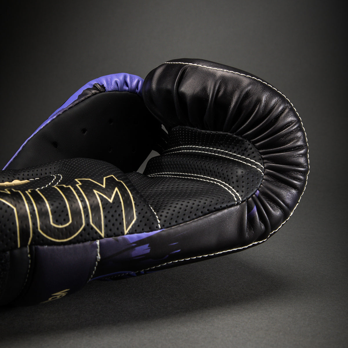 Jujutsu Kaisen x Venum Gojo Boxing Gloves - Purple