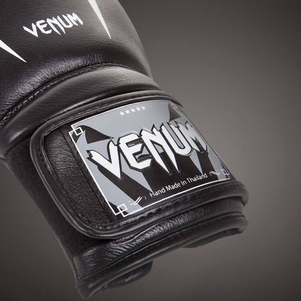 Venum Giant 3.0 Boxing Gloves - Nappa Leather Black