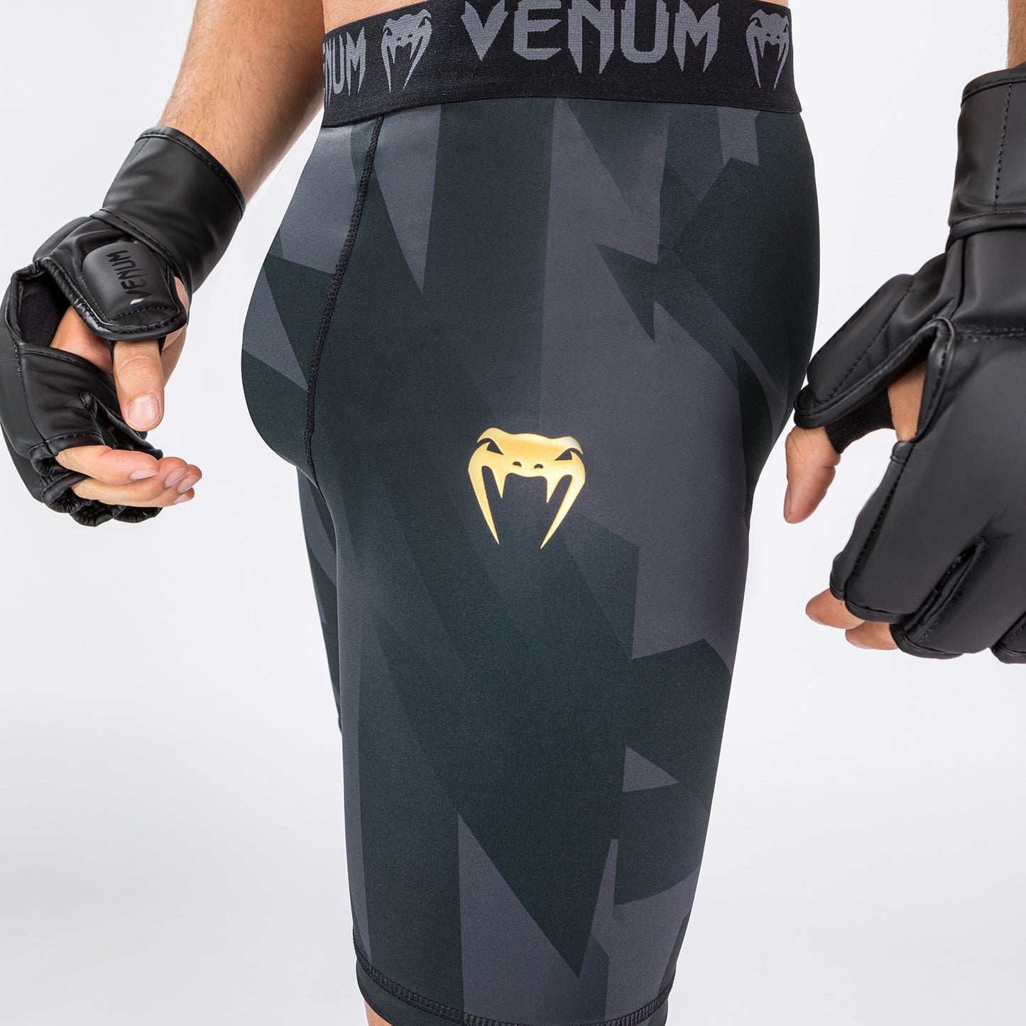 Venum Razor Vale Tudo Shorts - Black/Gold
