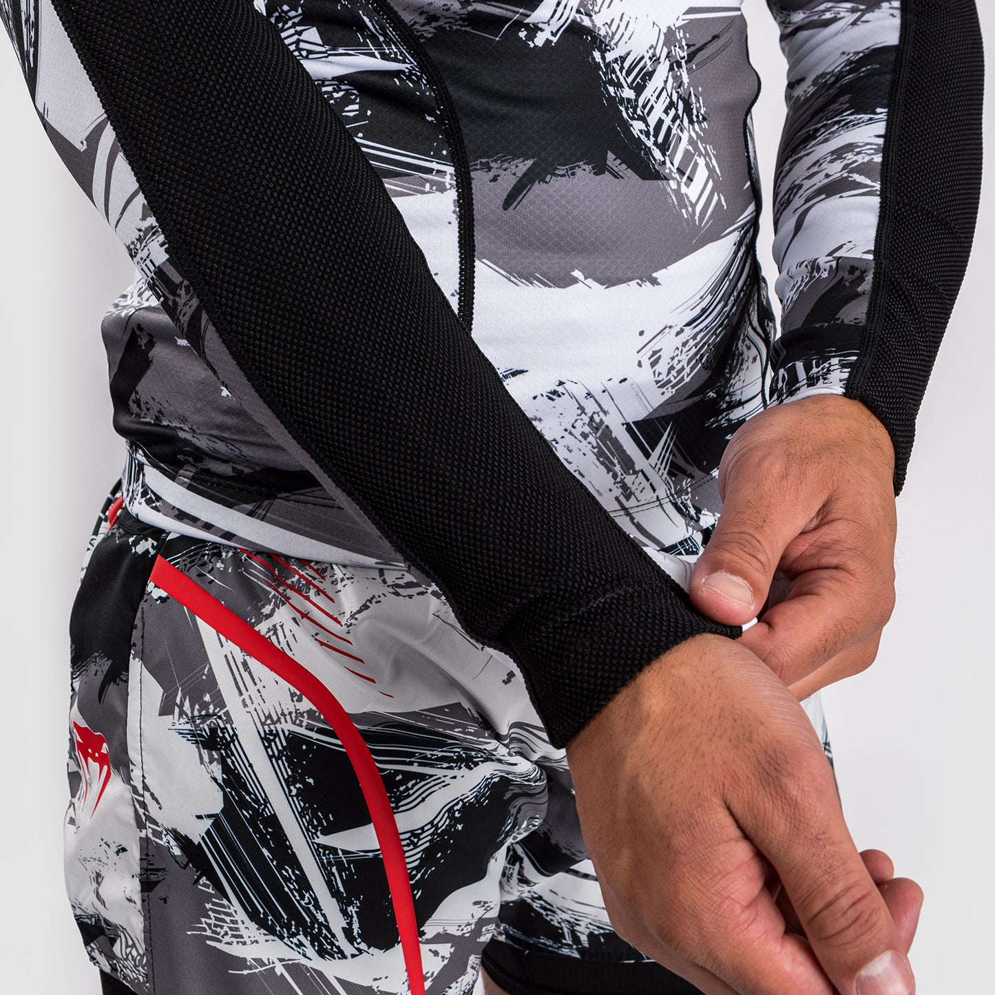 Venum Electron 3.0 Long Sleeve Rashguard - Grey/Red