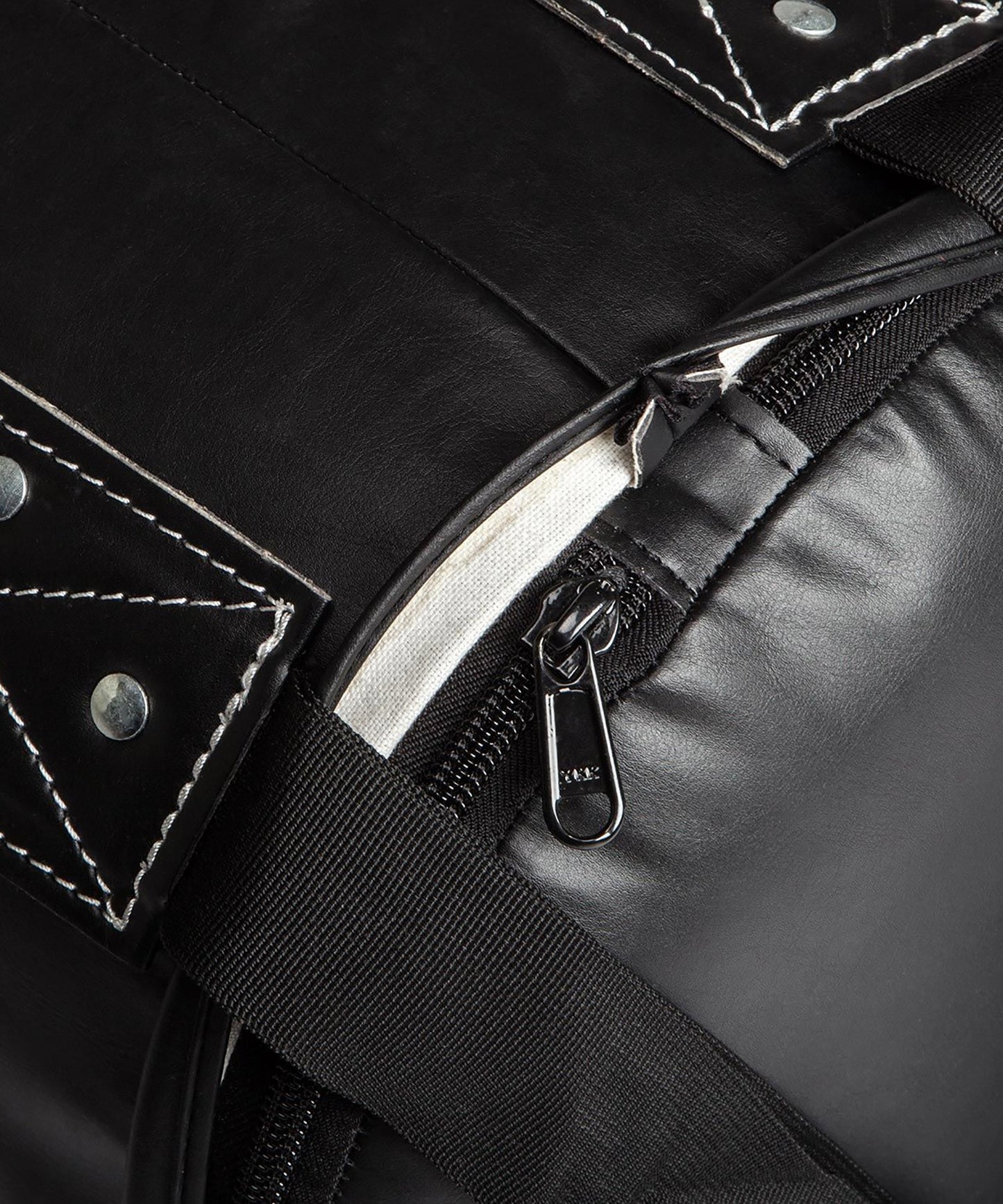 Venum Challenger Heavy bag + Ceiling Hook - Black/White - Filled - 170cm