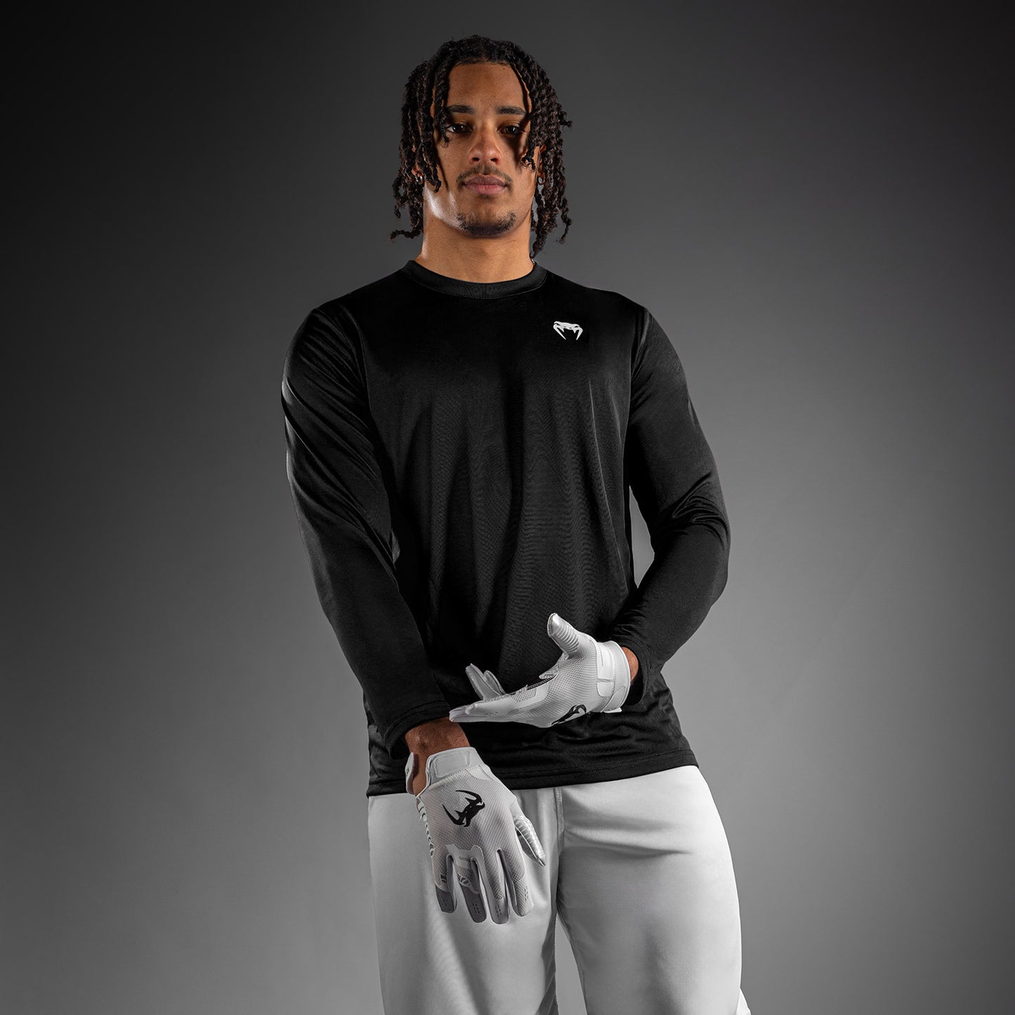 Venum Lineup Performance Long Sleeve T-Shirt - Black/White