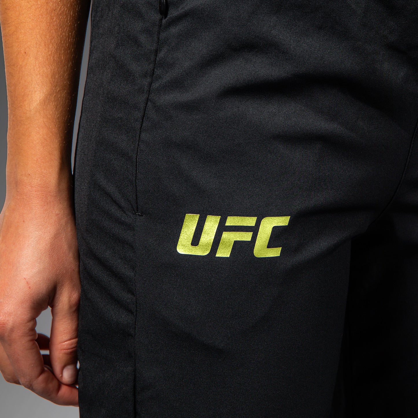 UFC Fusion by Venum Fight Week Women’s Straight Leg Pant - Champion