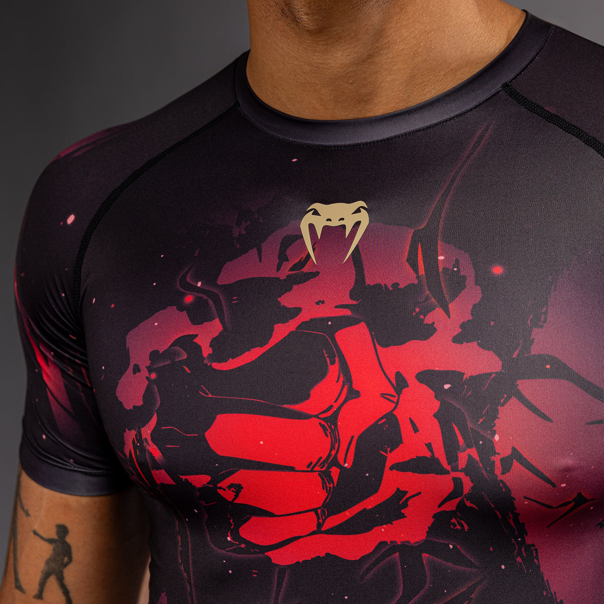 Jujutsu Kaisen x Venum Itadori Short Sleeve Rashguard - Black/Red
