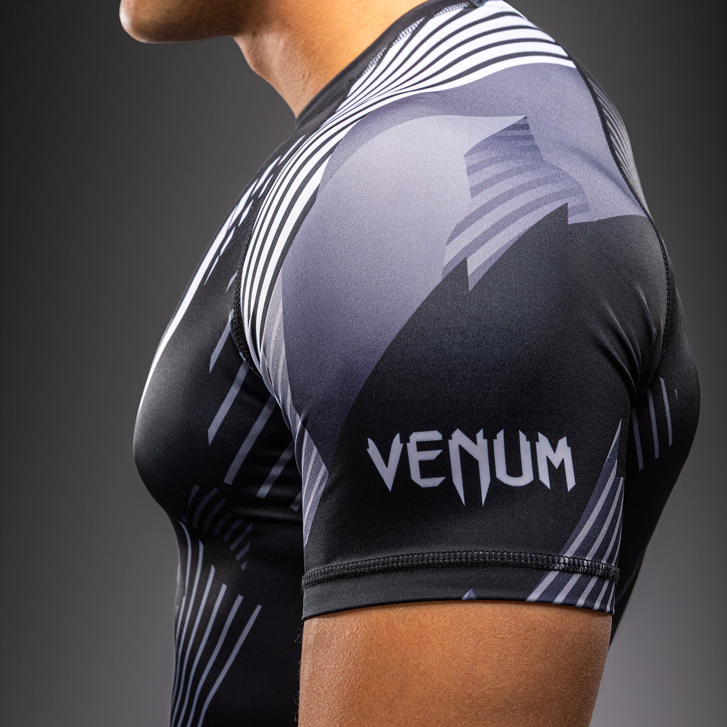 Venum No-Gi 6.0 Short Sleeve Rashguard - Black/White