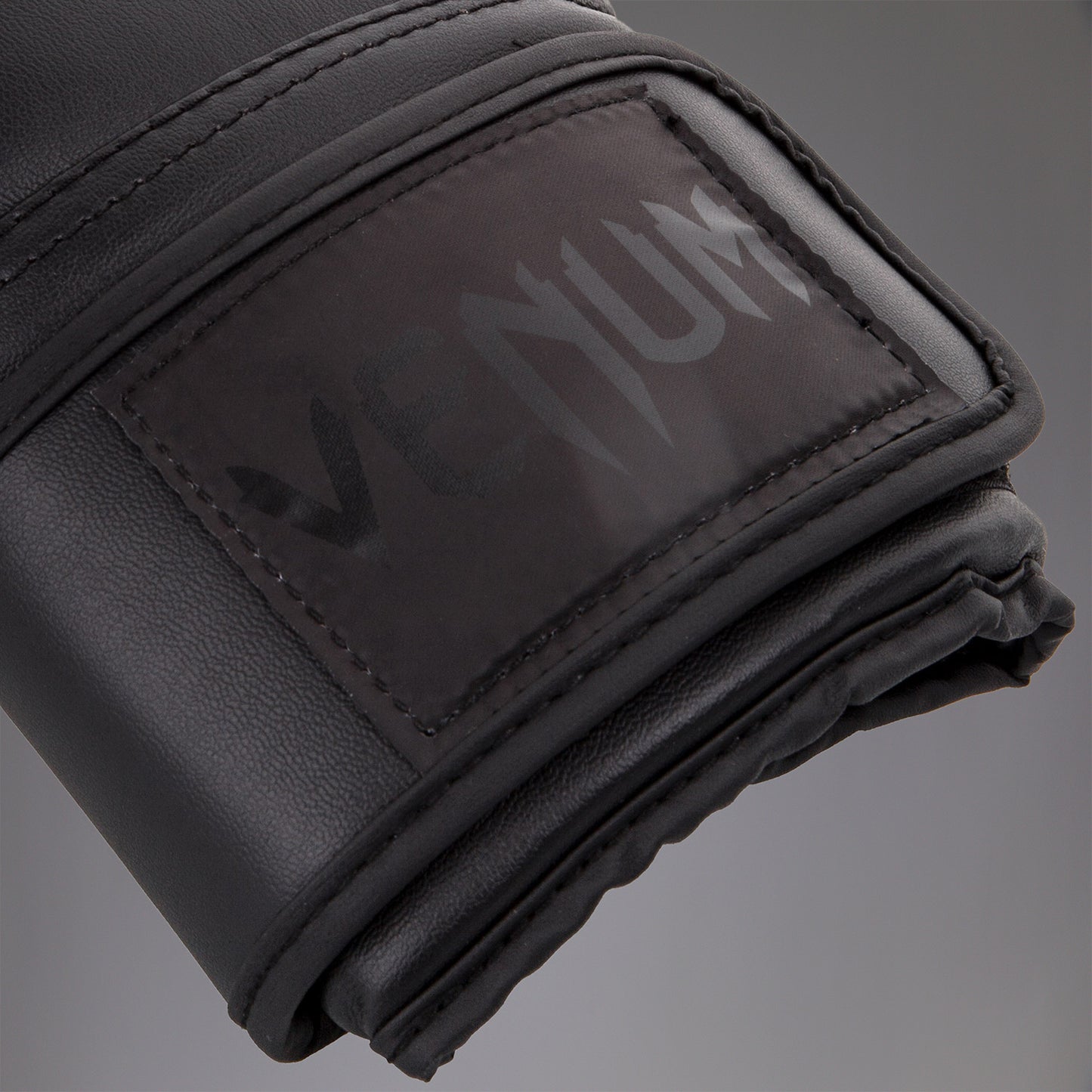 Venum Contender Boxing Gloves - Black/Black