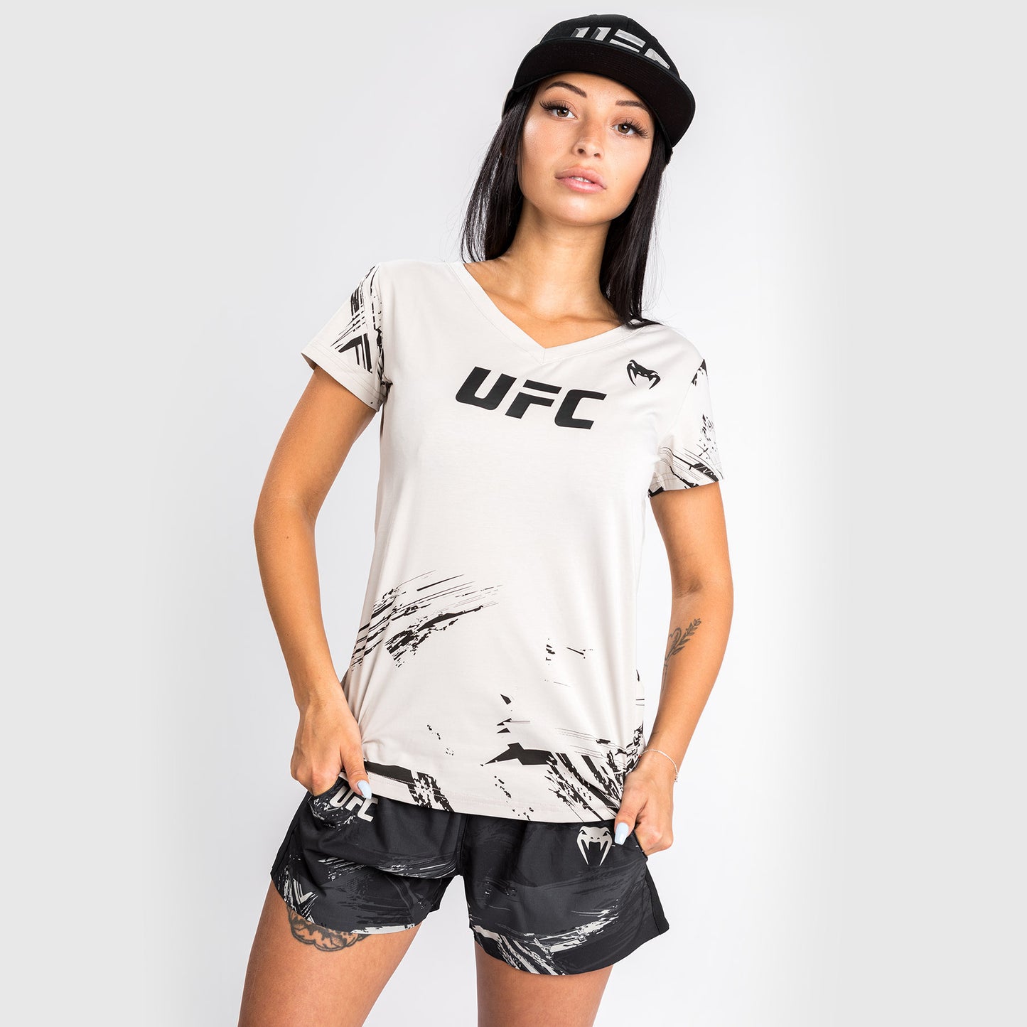 UFC Venum Authentic Fight Week Women’s 2.0 Short Sleeve T-Shirt - Sand