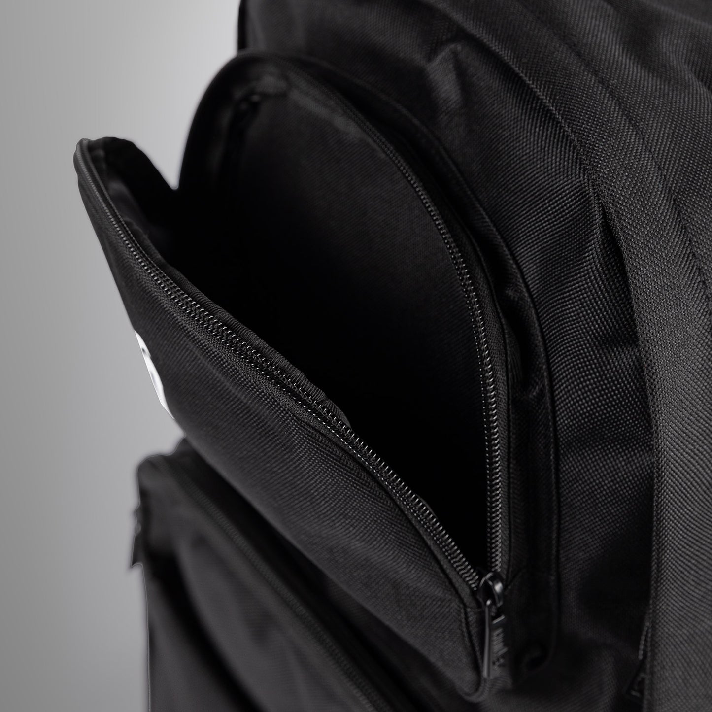 Venum Essential Backpack (20-25L) - Black
