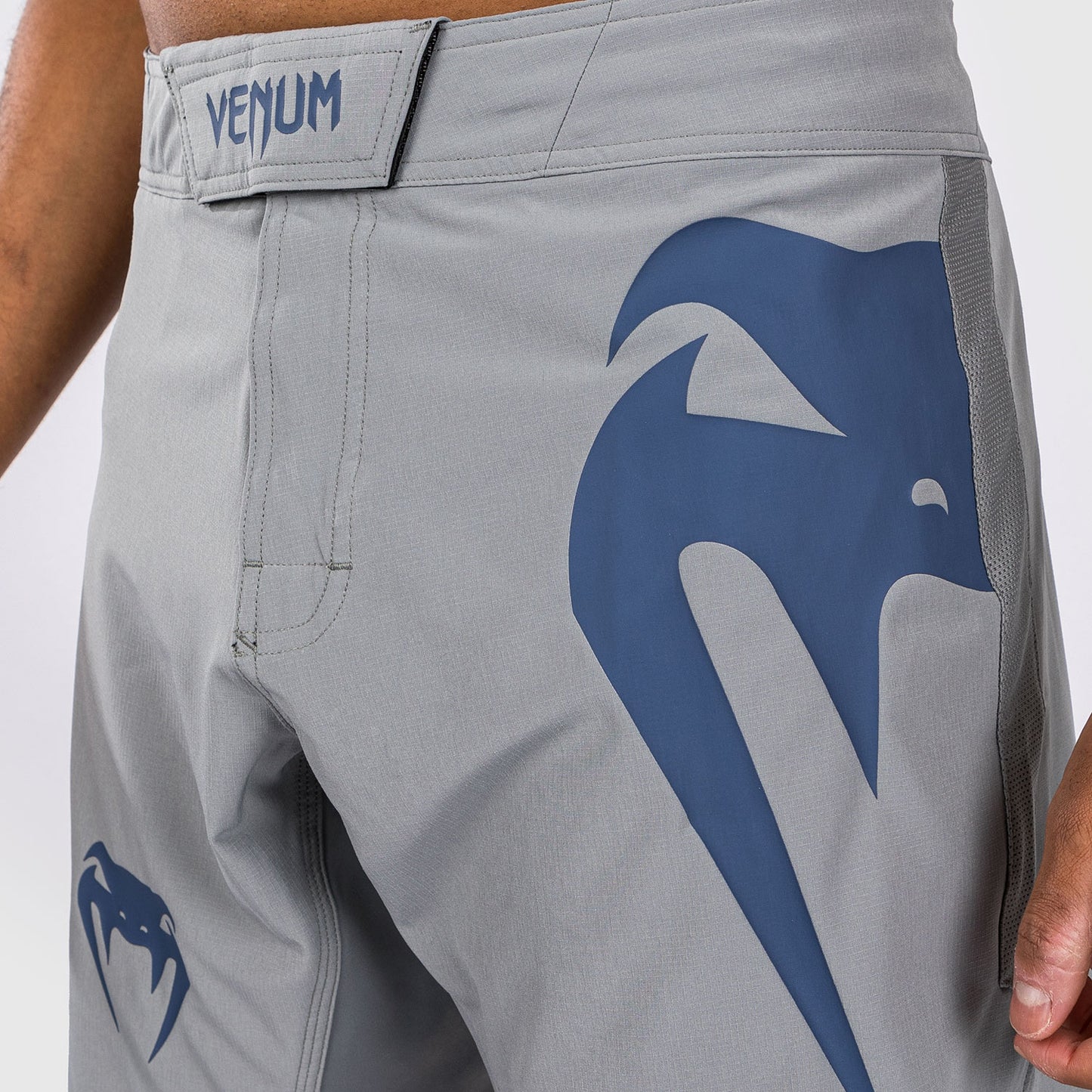 Venum Light 5.0 Fightshort - Grey/Blue