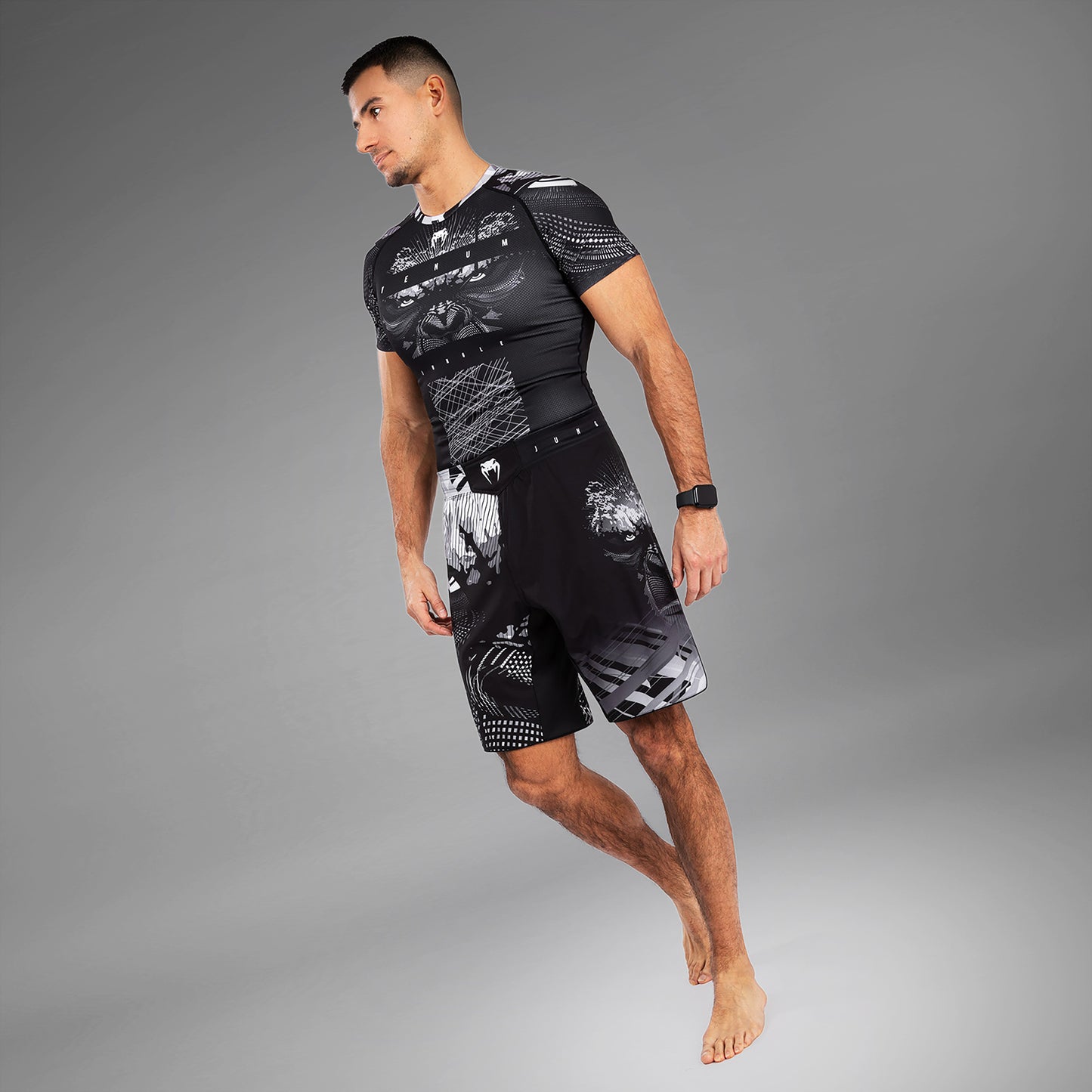 Venum Gorilla Jungle Fightshort - Black/White