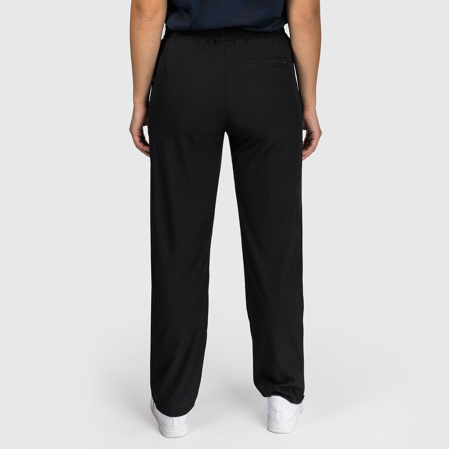 UFC Fusion by Venum Fight Week Women’s Straight Leg Pant - Black