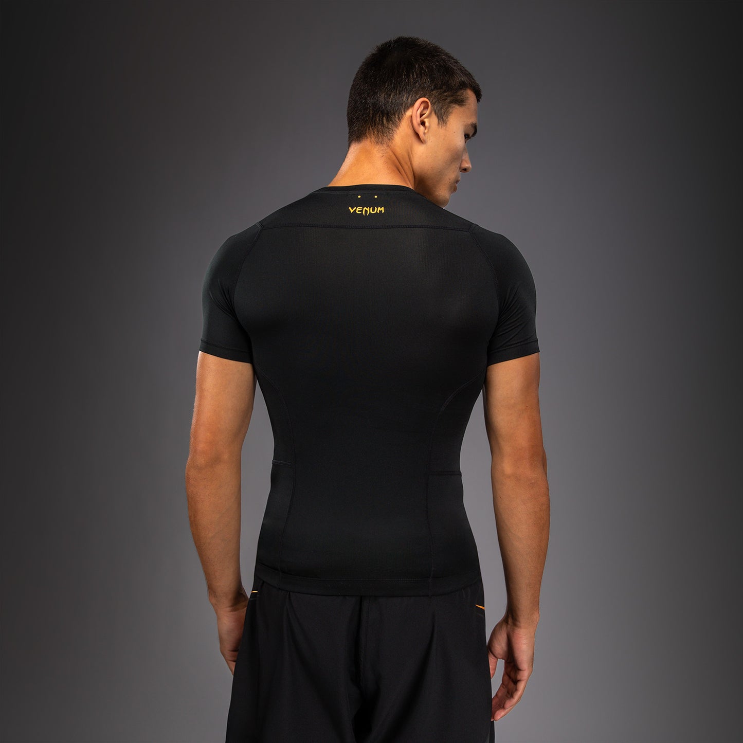Venum G-Core Short Sleeve Rashguard - Black/Gold