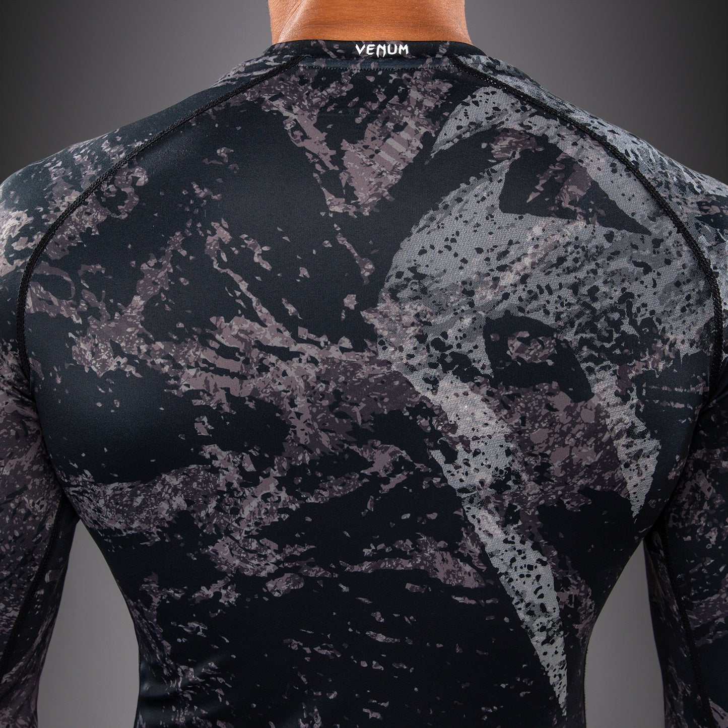 Venum Rage & Workout Long Sleeve Rashguard - Black/Grey