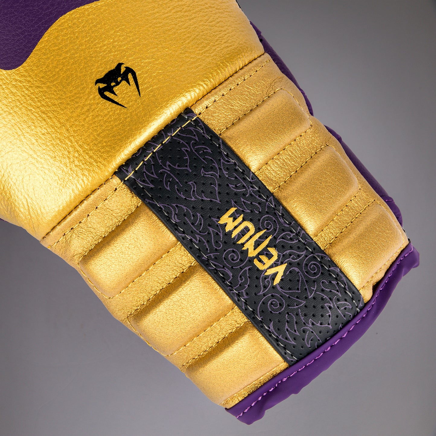 Venum Reverso Boxing Gloves - Dark Purple/Gold